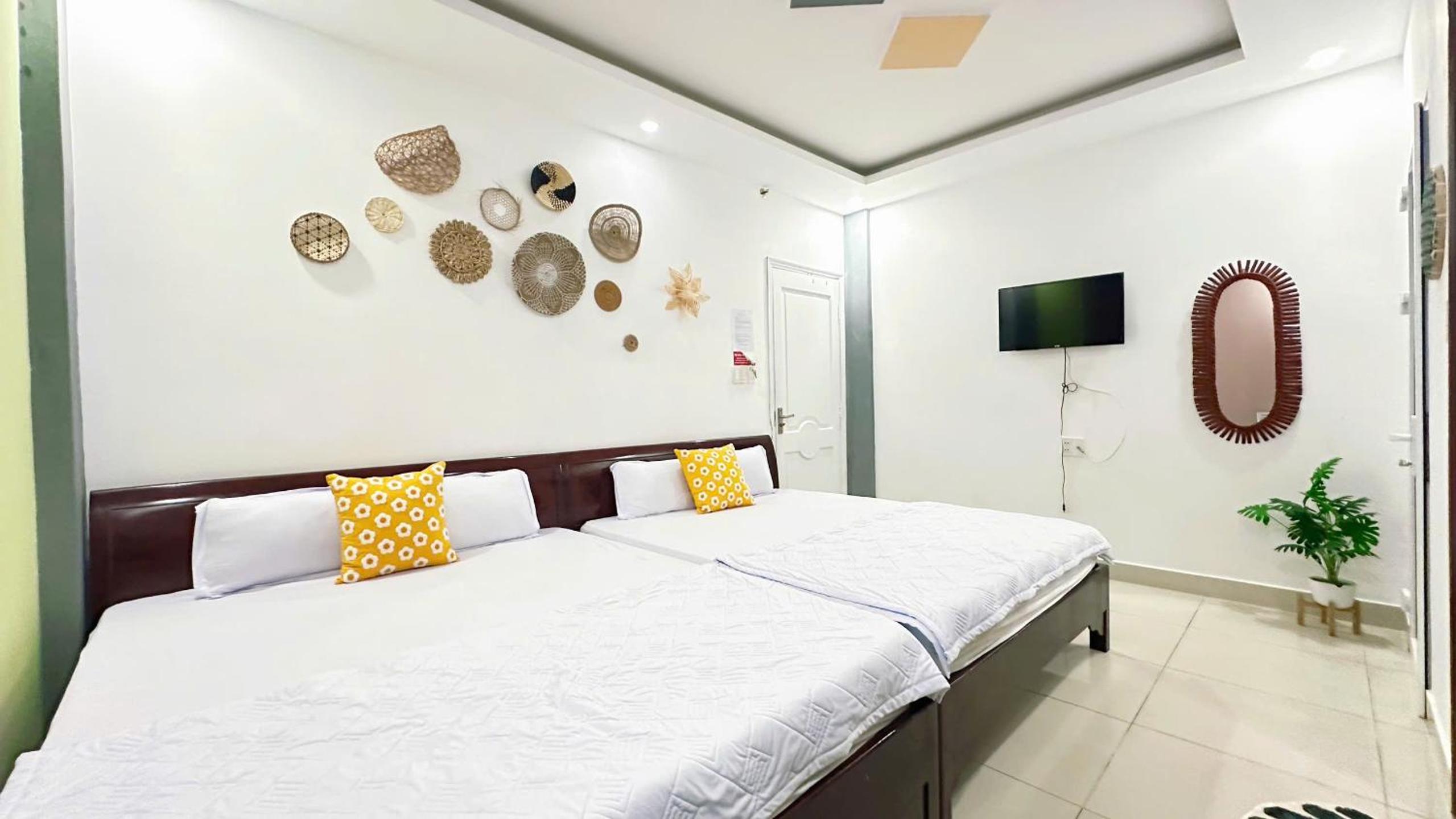 Quadruple Room - Photo 2