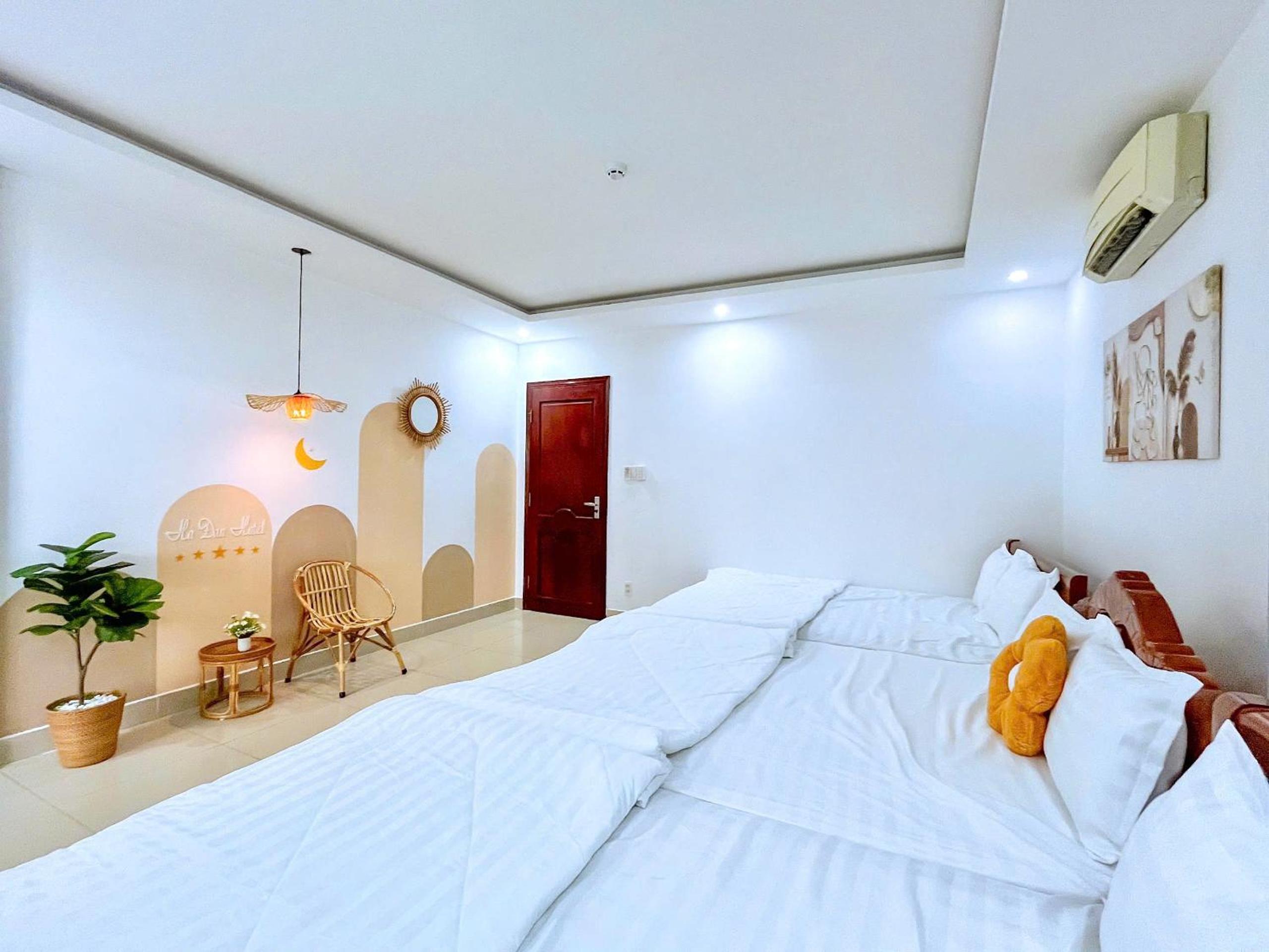 Standard Family Room - Photo 1