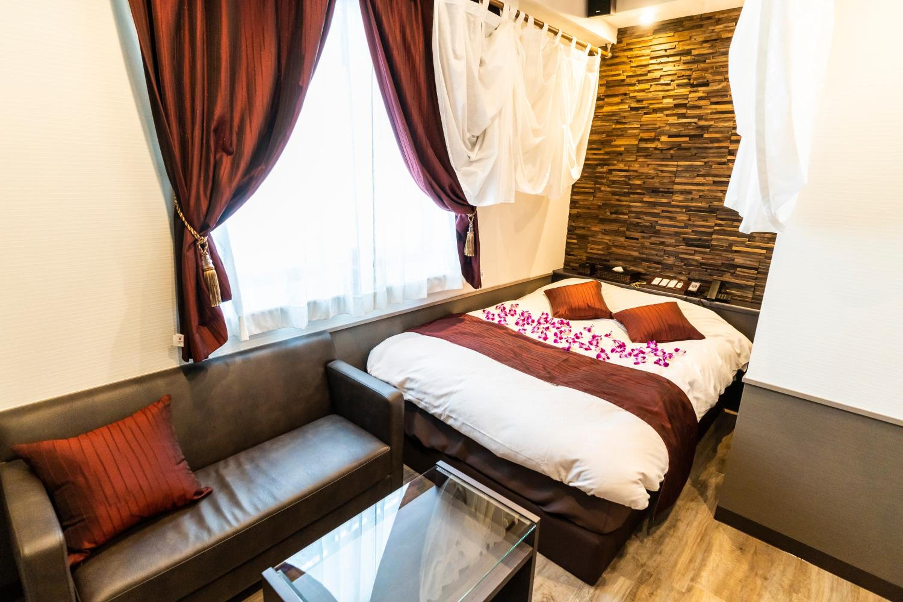 Large Double Room photo 3