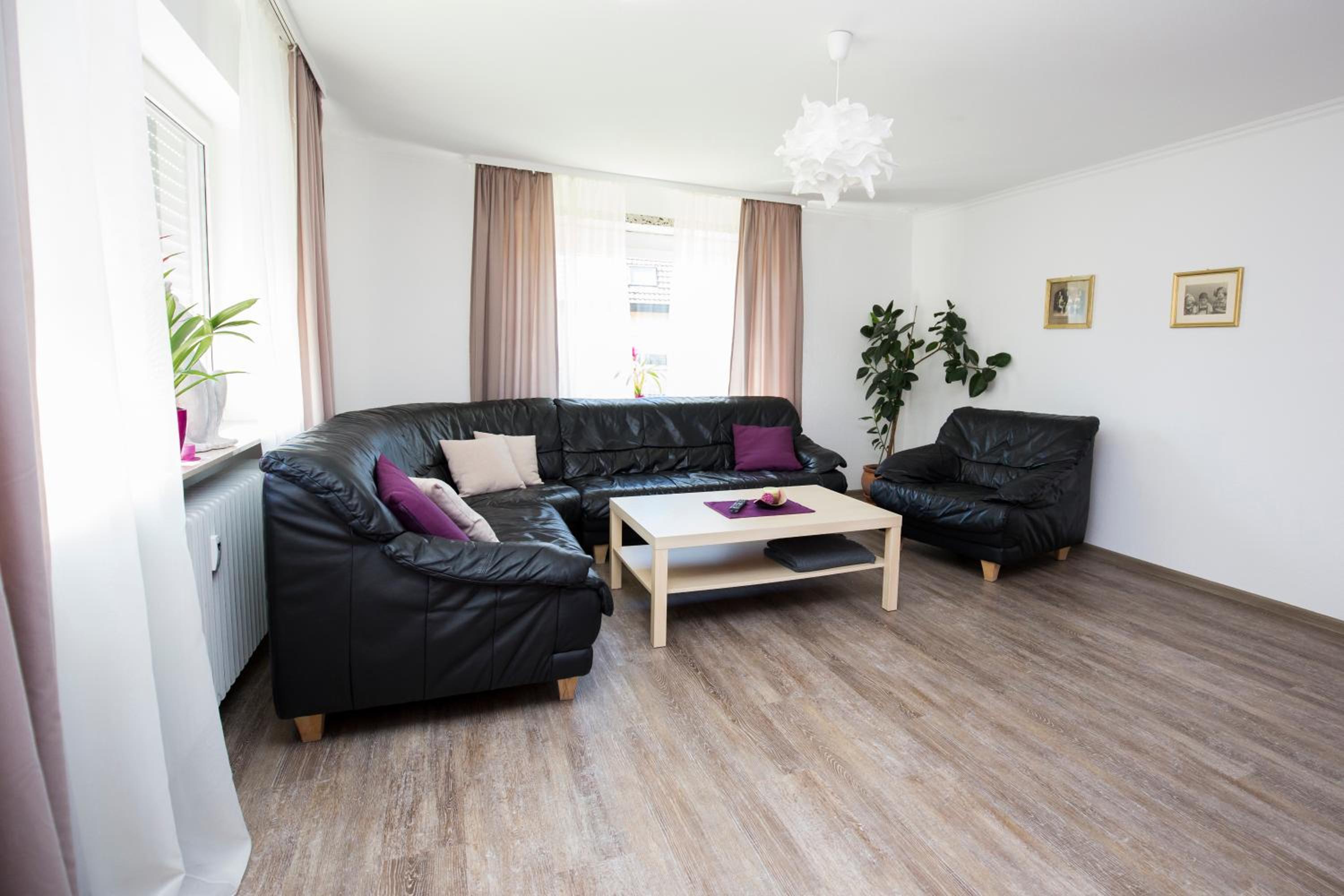 Two-Bedroom Apartment with Terrace photo 3