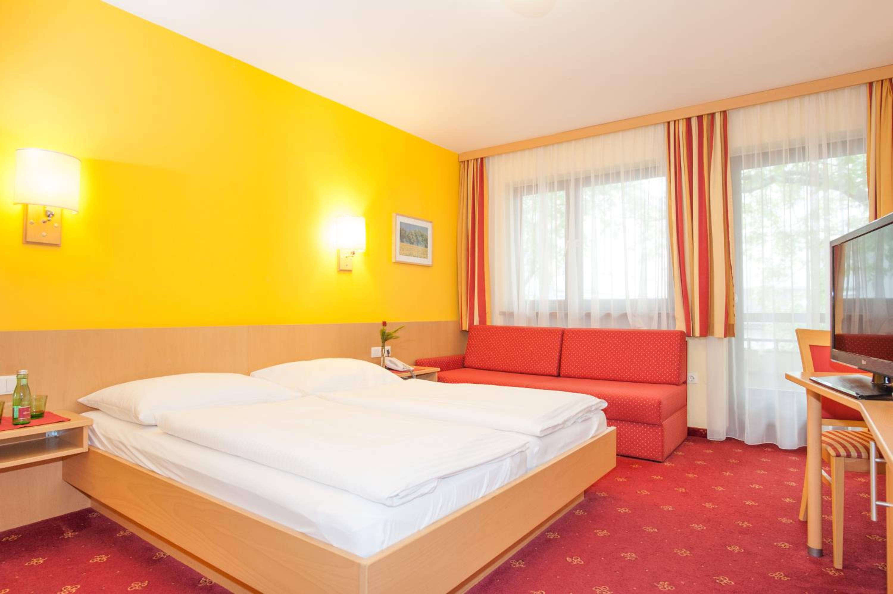 Triple Room photo 2