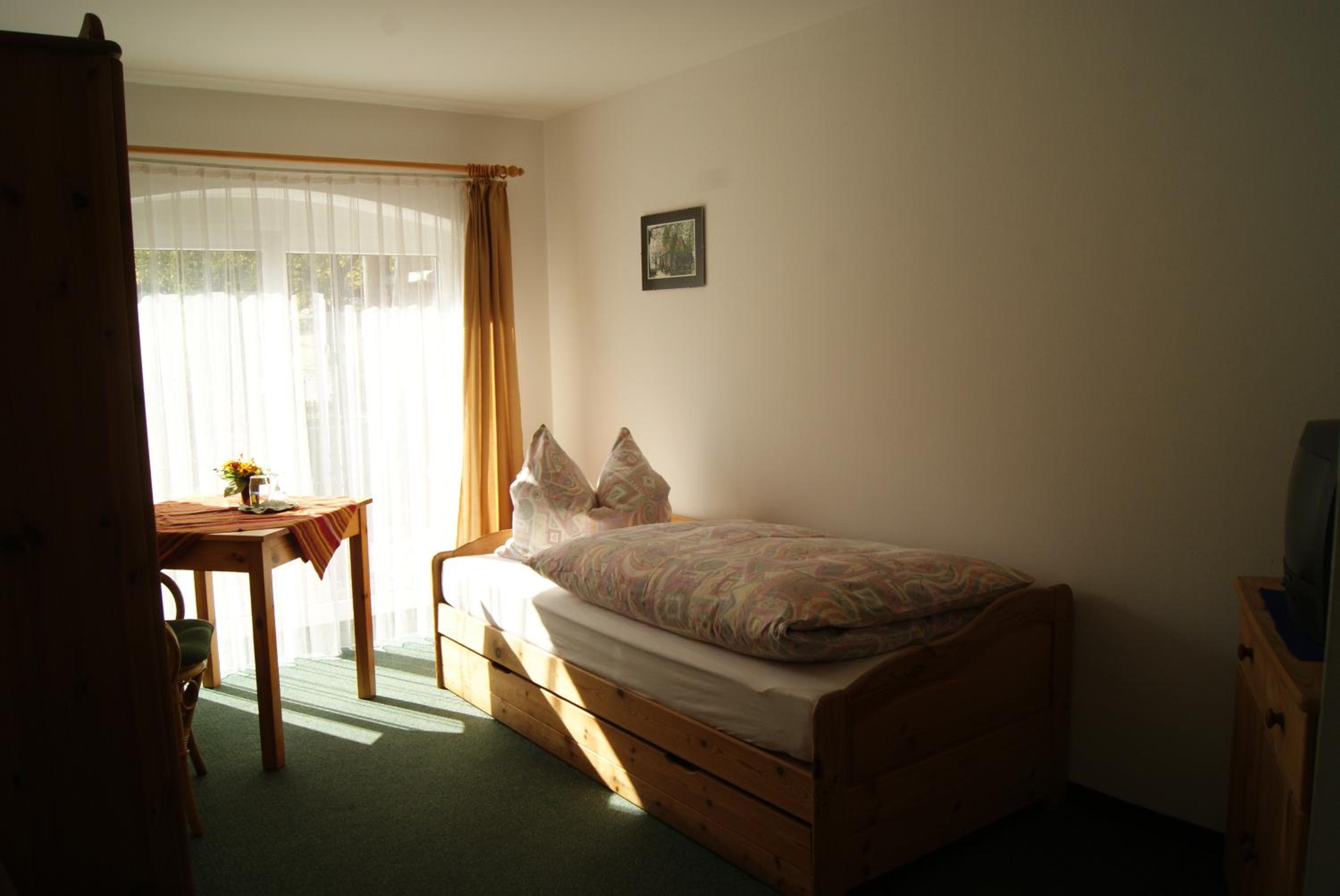Single Room photo 1