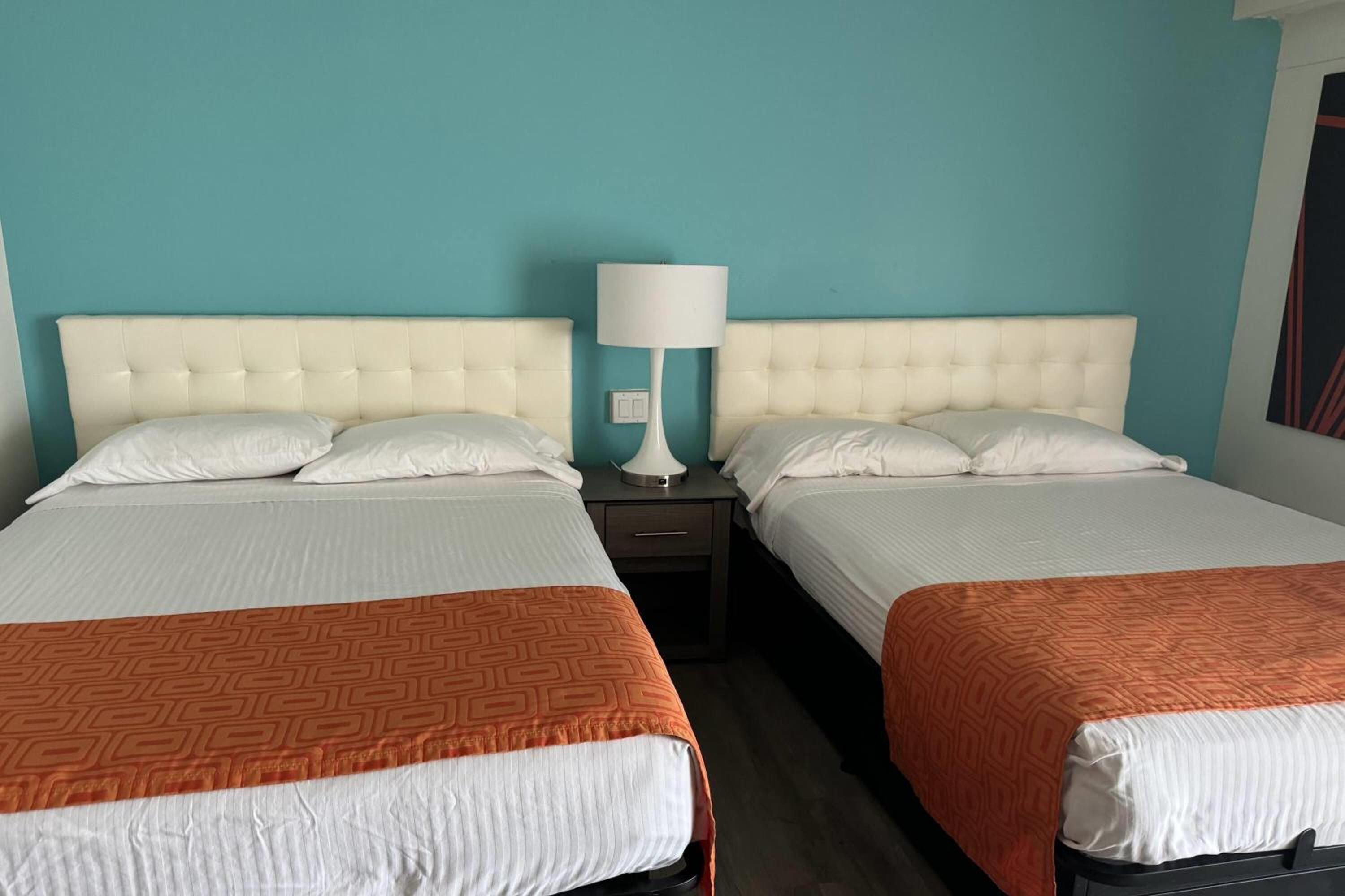 Double Room with Two Double Beds - Mobility Access/Non-Smoking photo 1