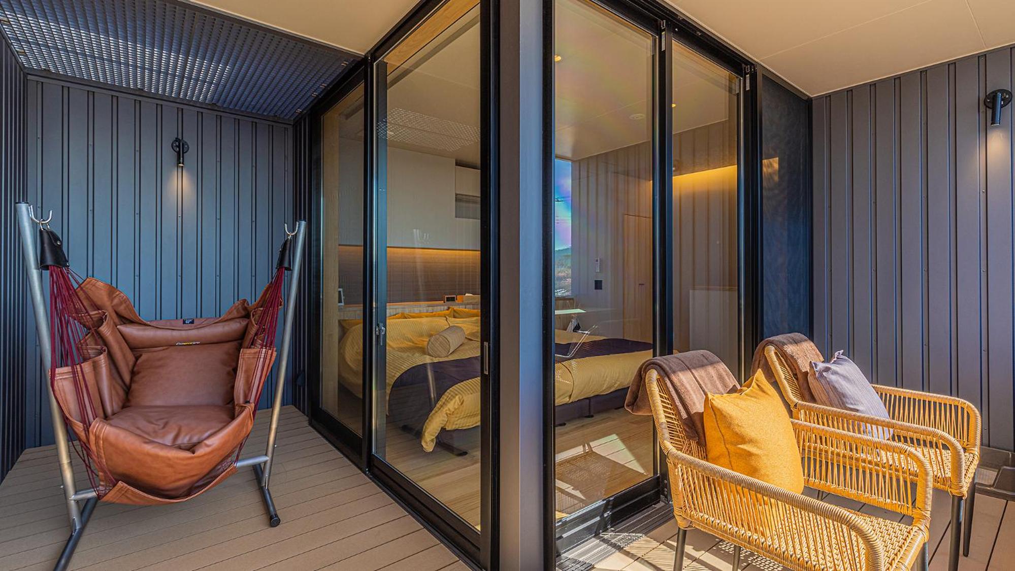 Twin Room with Bath