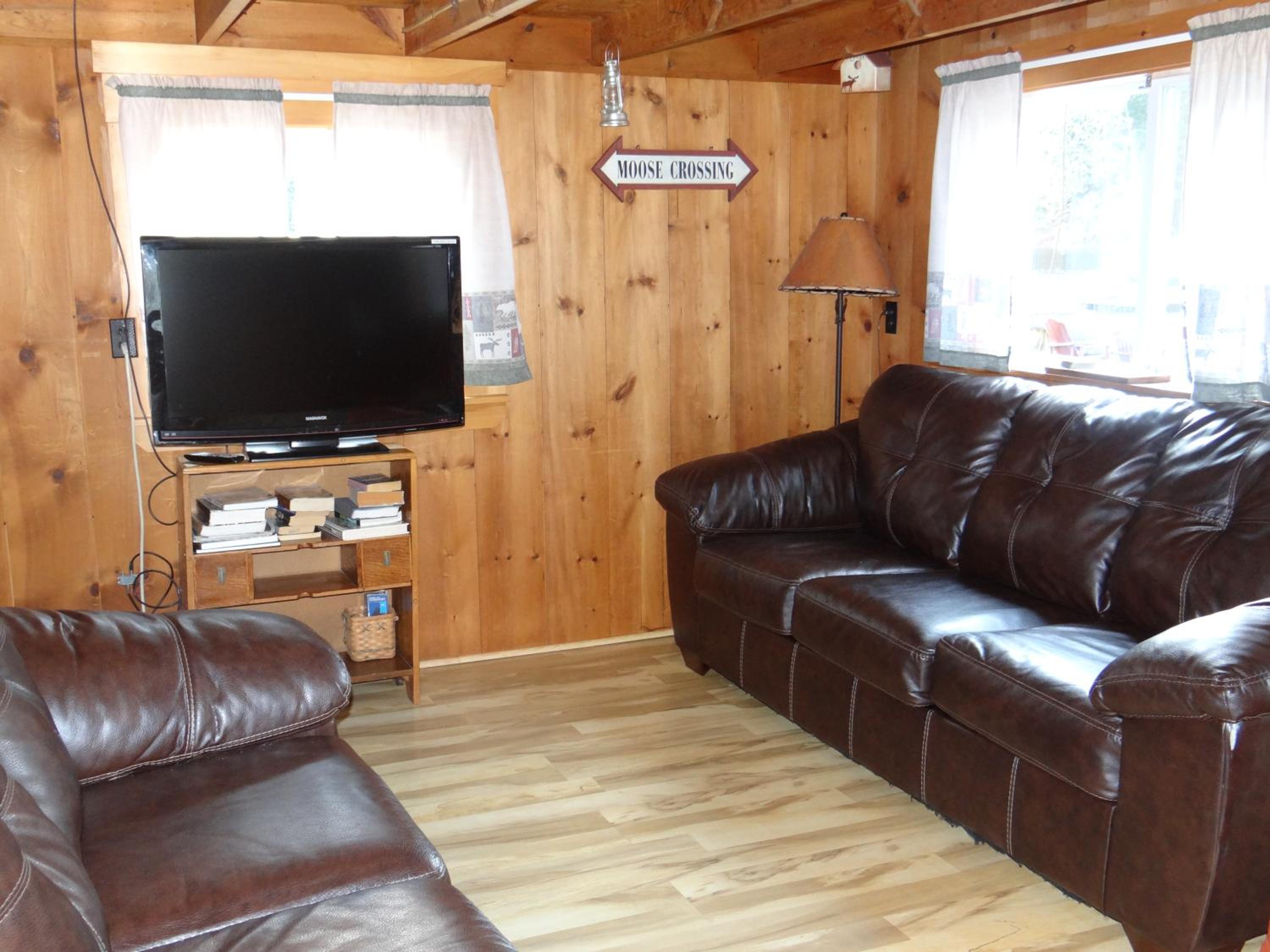 Three-Bedroom House Cabin 1 photo 1