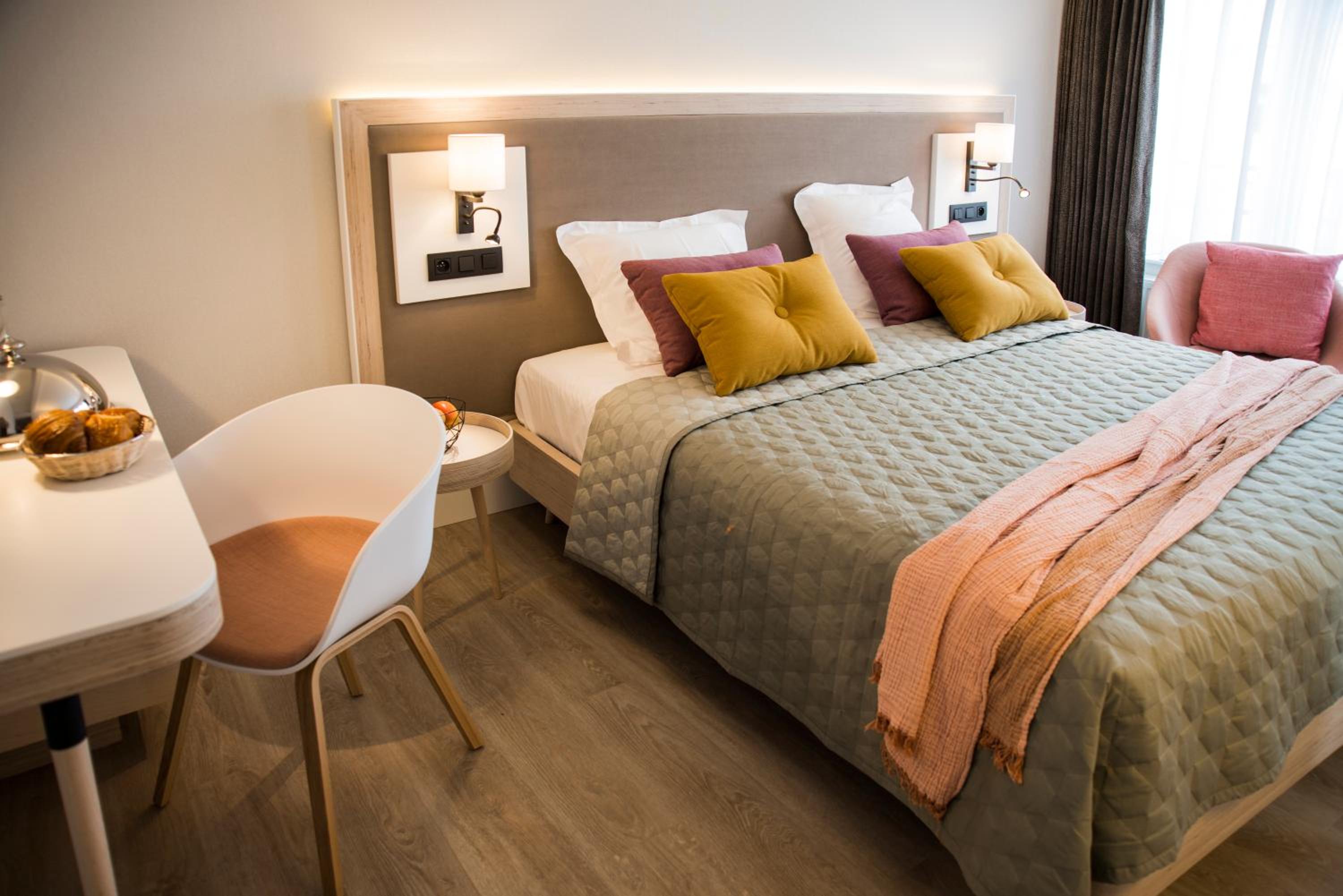 Deluxe Double or Twin Room photo 1