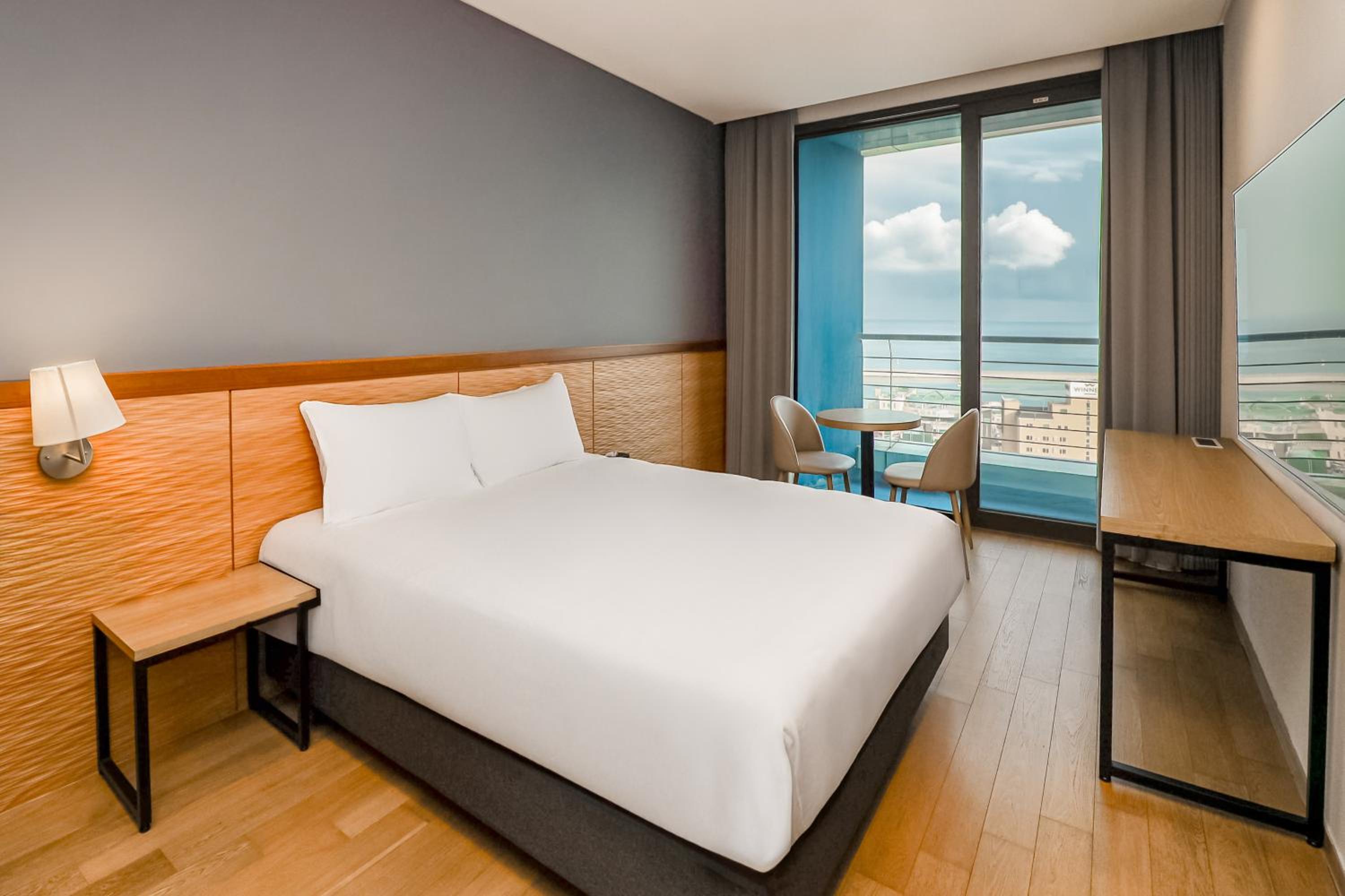 Special Offer - Deluxe Double Ocean