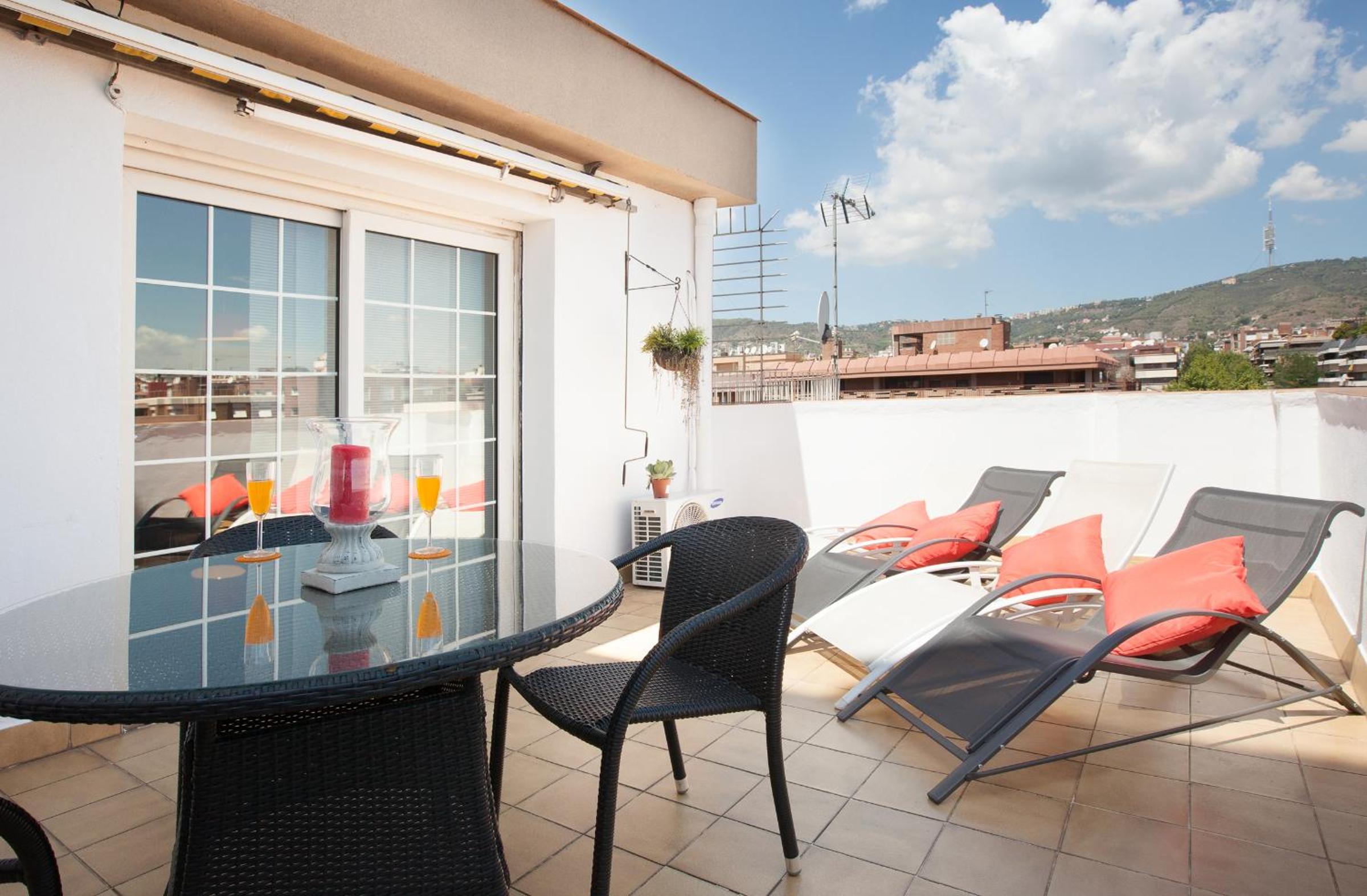 Apartment with Terrace photo 3