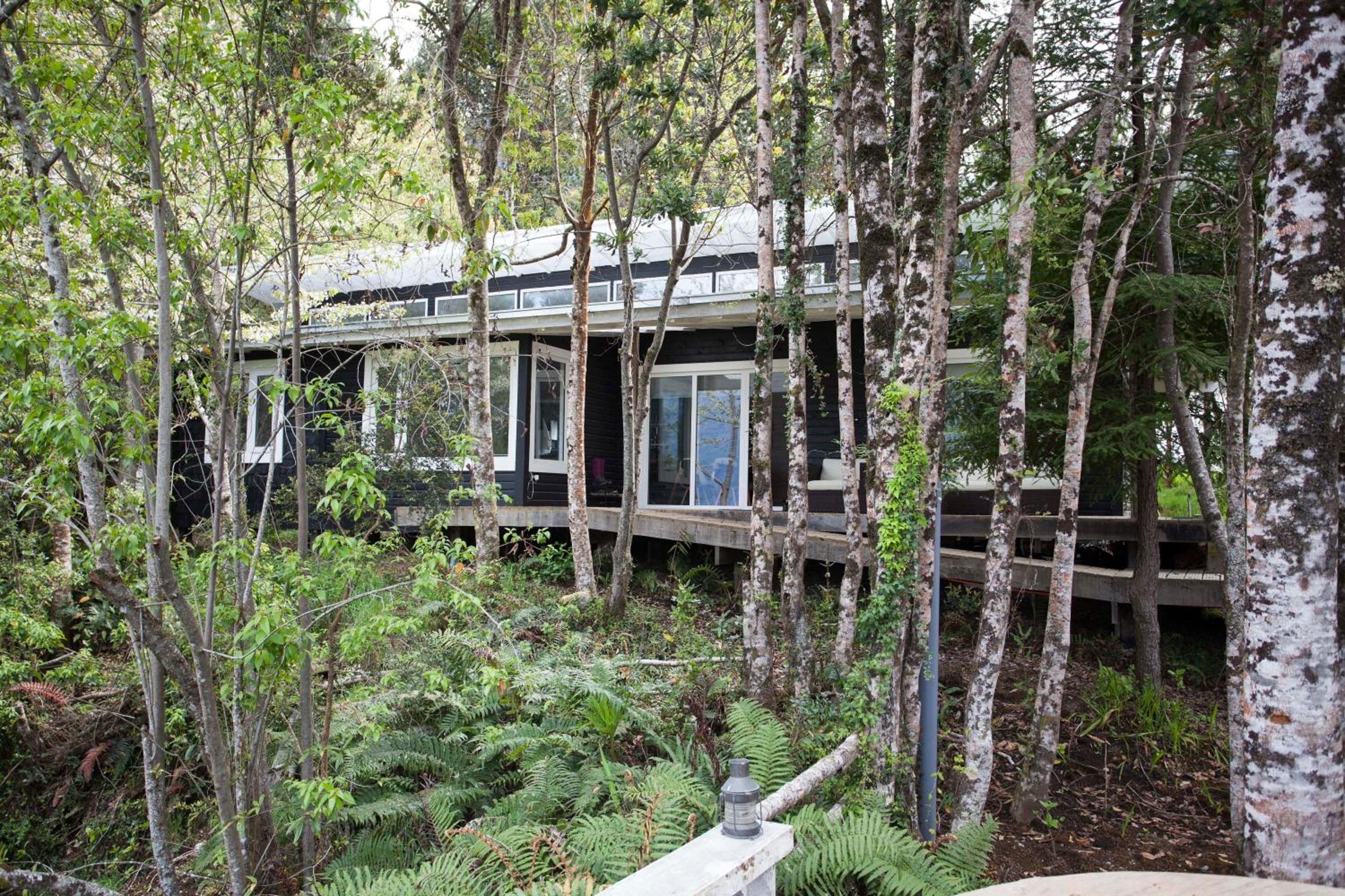 Deluxe Bungalow with Fjord View photo 3
