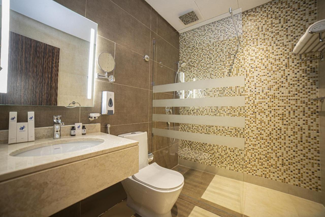 Superior King Room - Photo 2