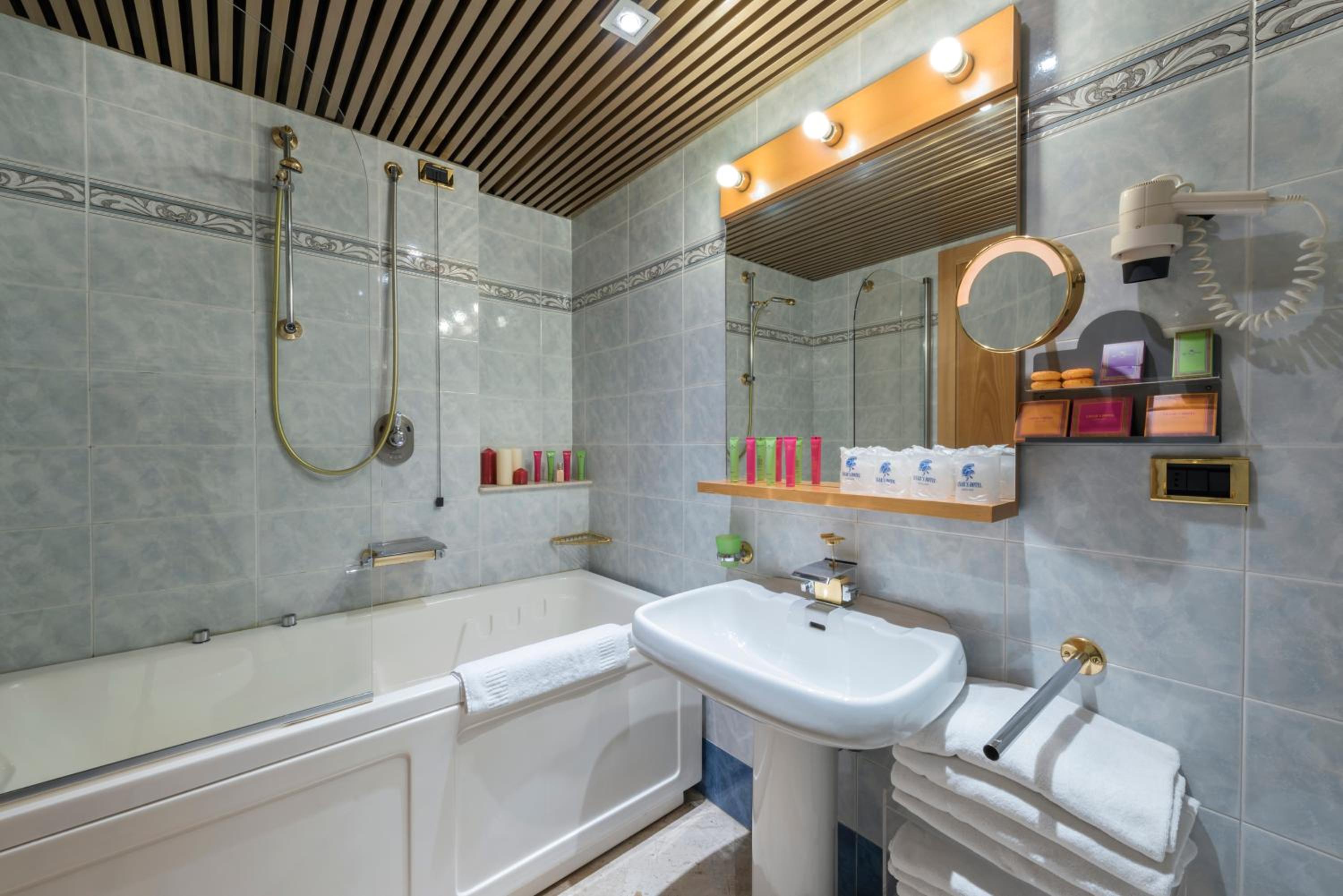 Junior Suite - Photo 2