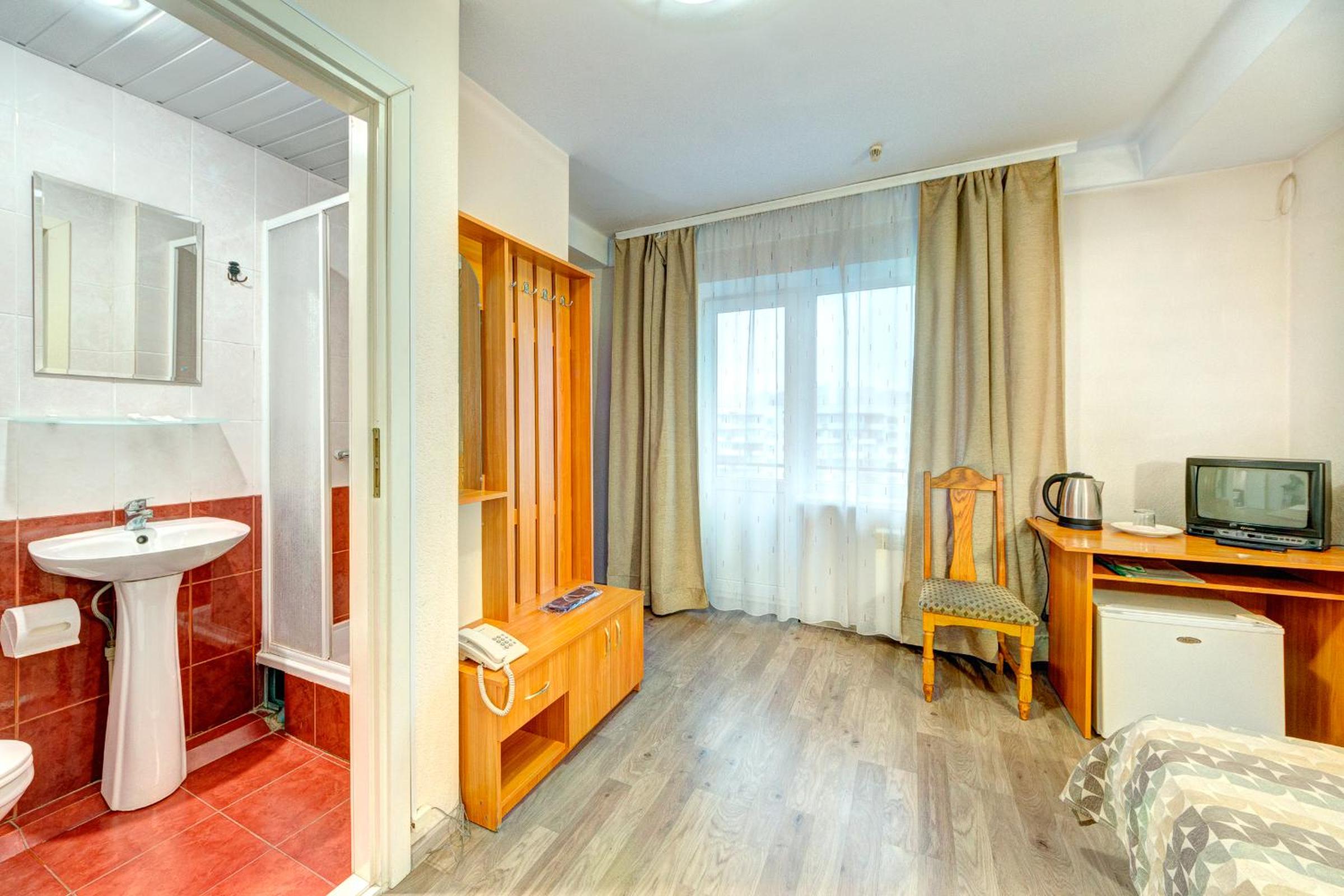 Standard Single Room