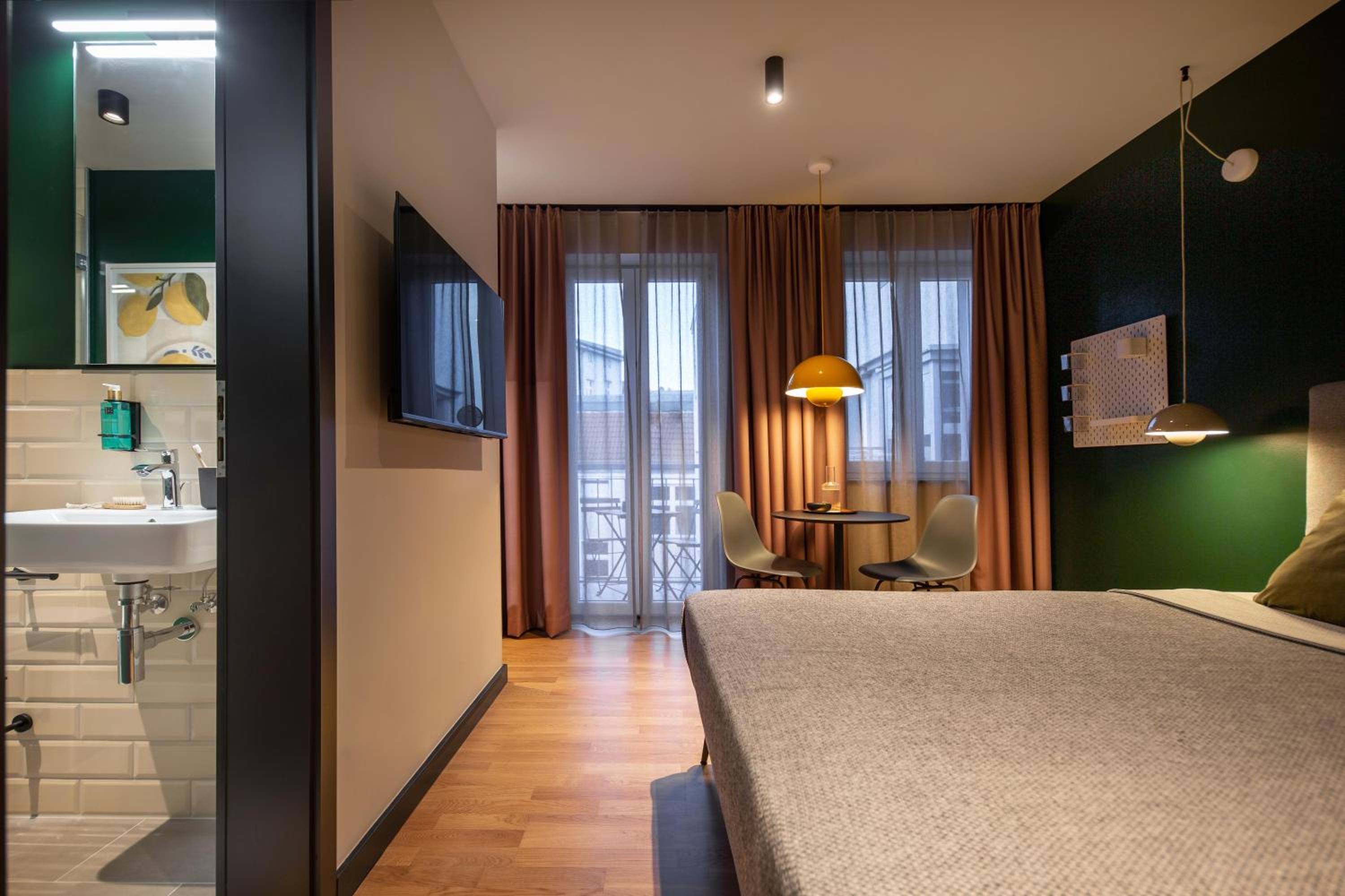 Extra Smart Plus Apartment with Queen Bed and Kitchen - Balcony photo 3