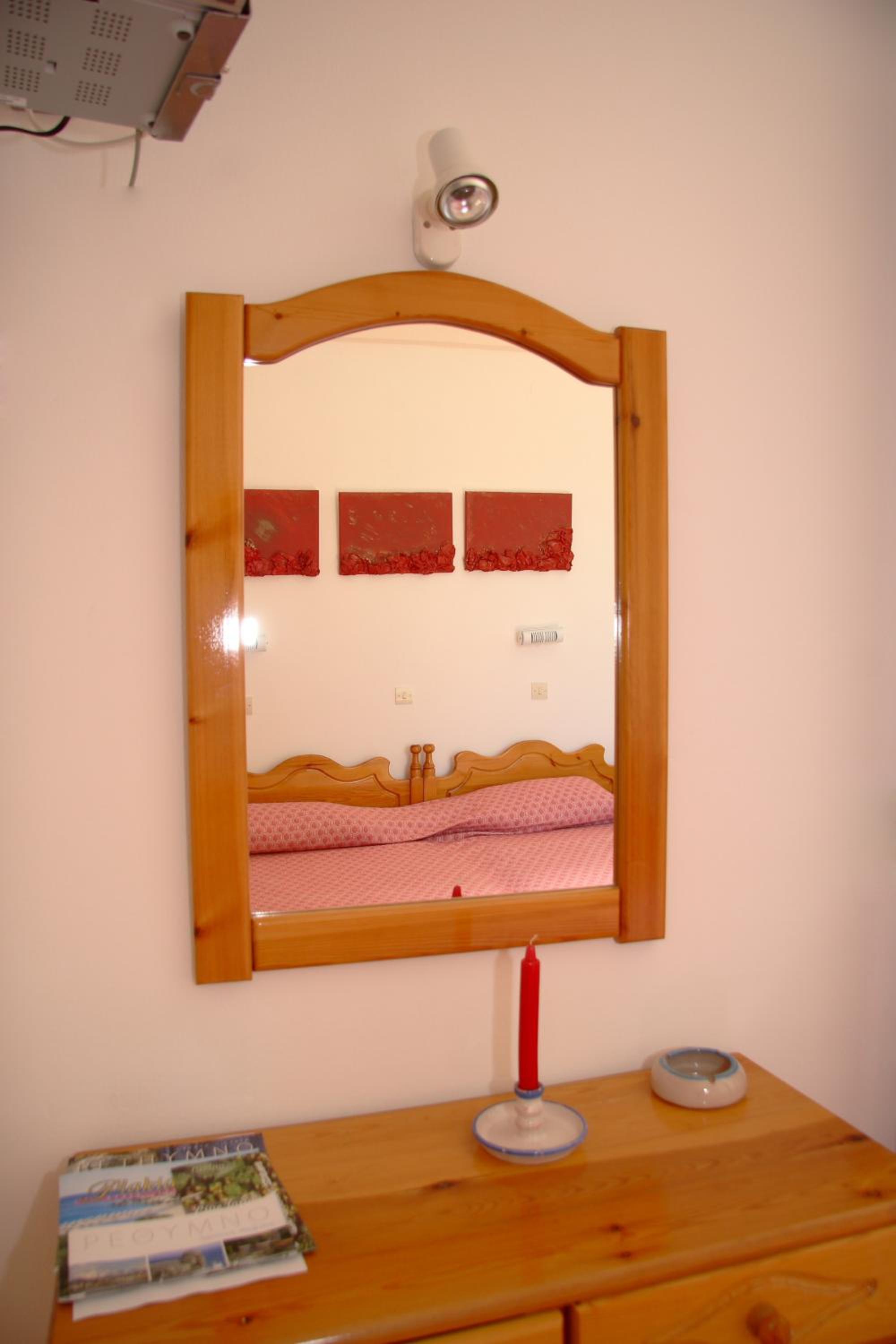 Studio (2 Adults+1 Child) photo 2