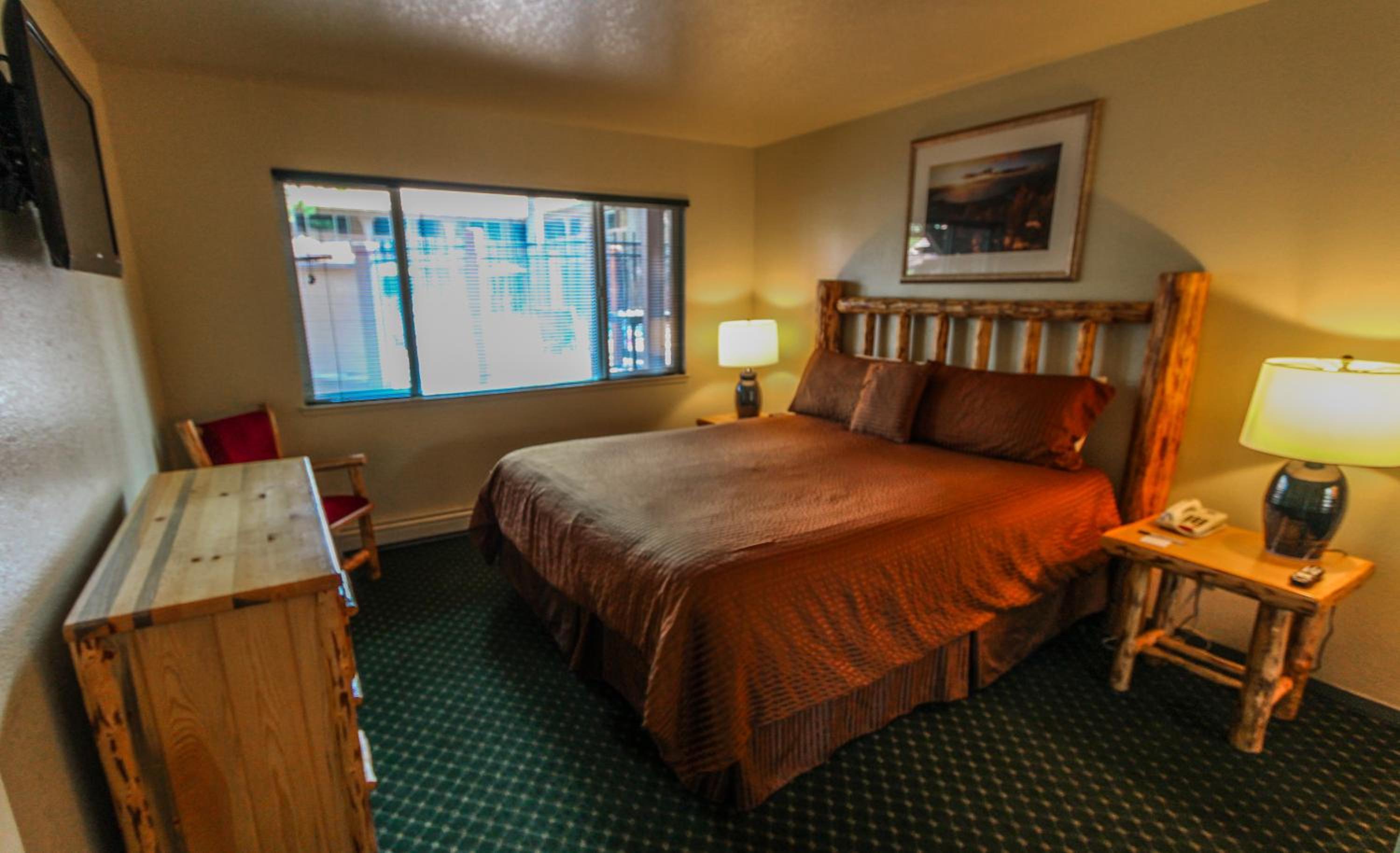 One-Bedroom Suite - Photo 24
