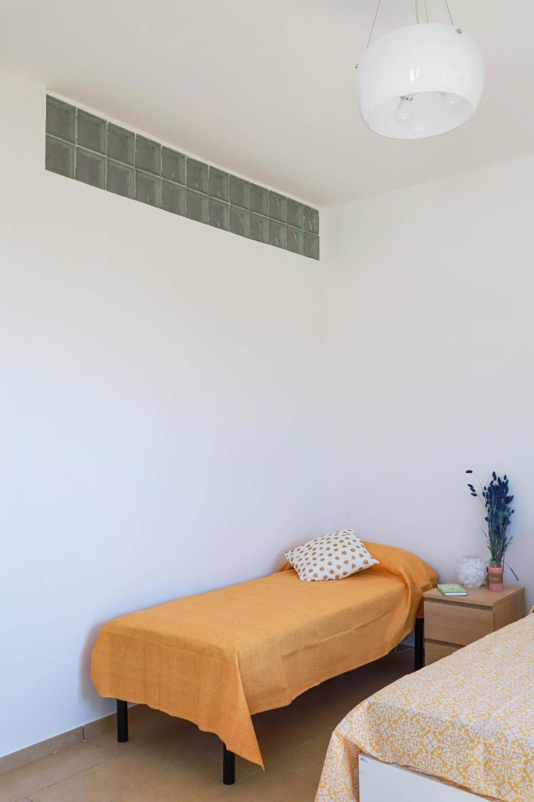 One-Bedroom House photo 3