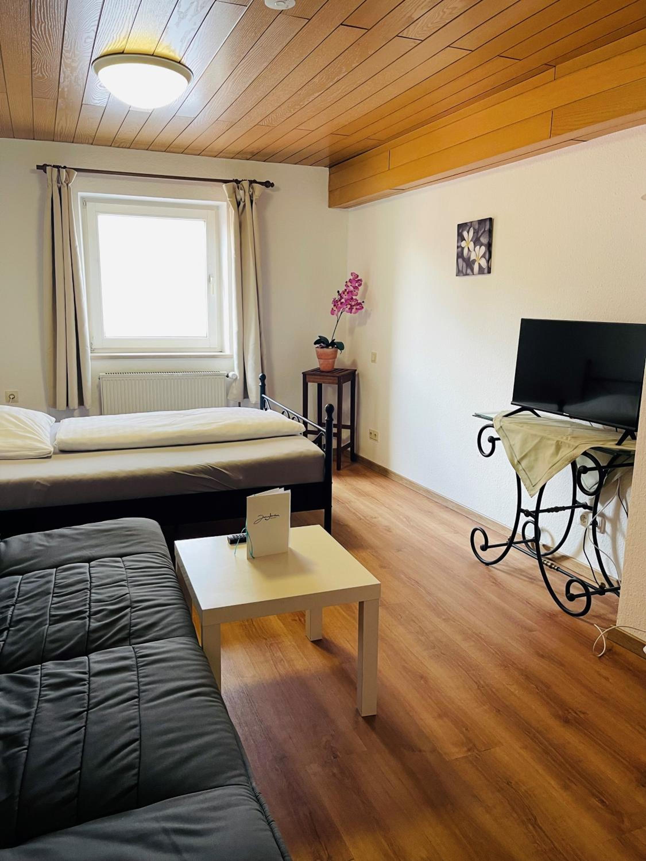 Economy Double or Twin Room photo 1