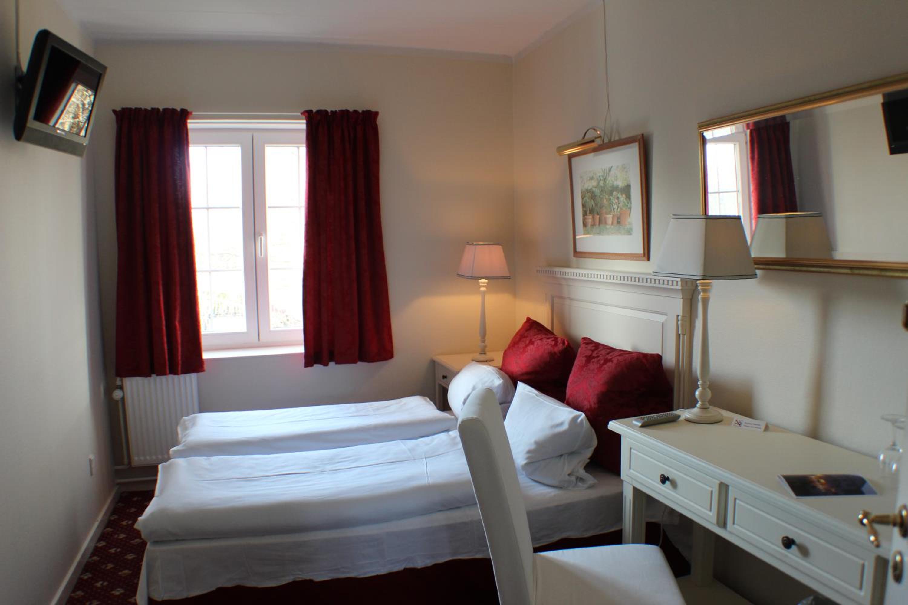 Small Double Room Non-Smoking