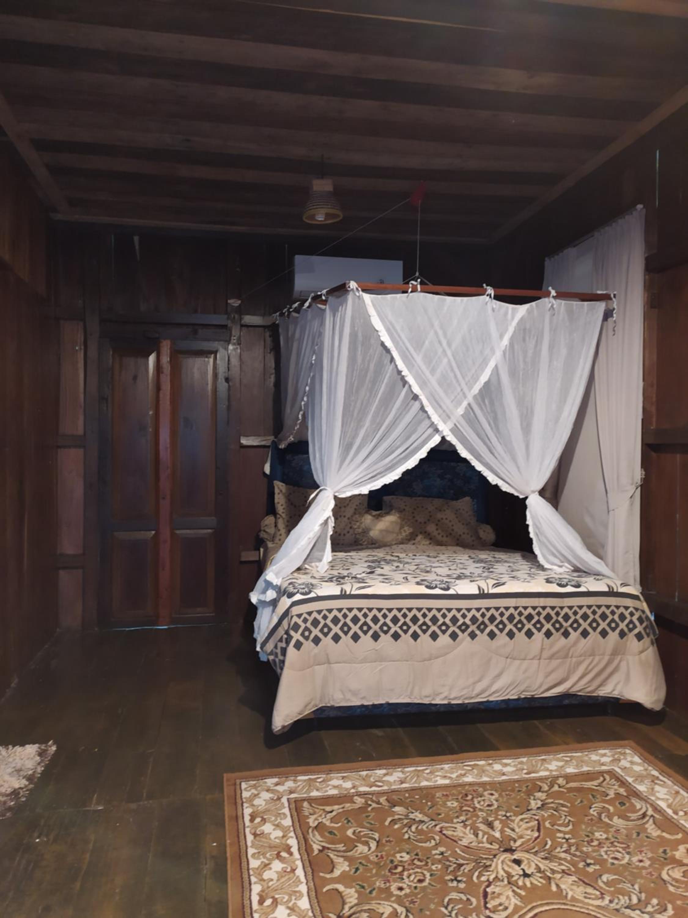 Deluxe Twin Room - Photo 12