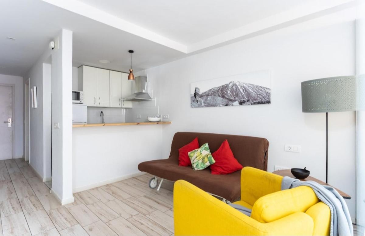 Studio with Balcony
