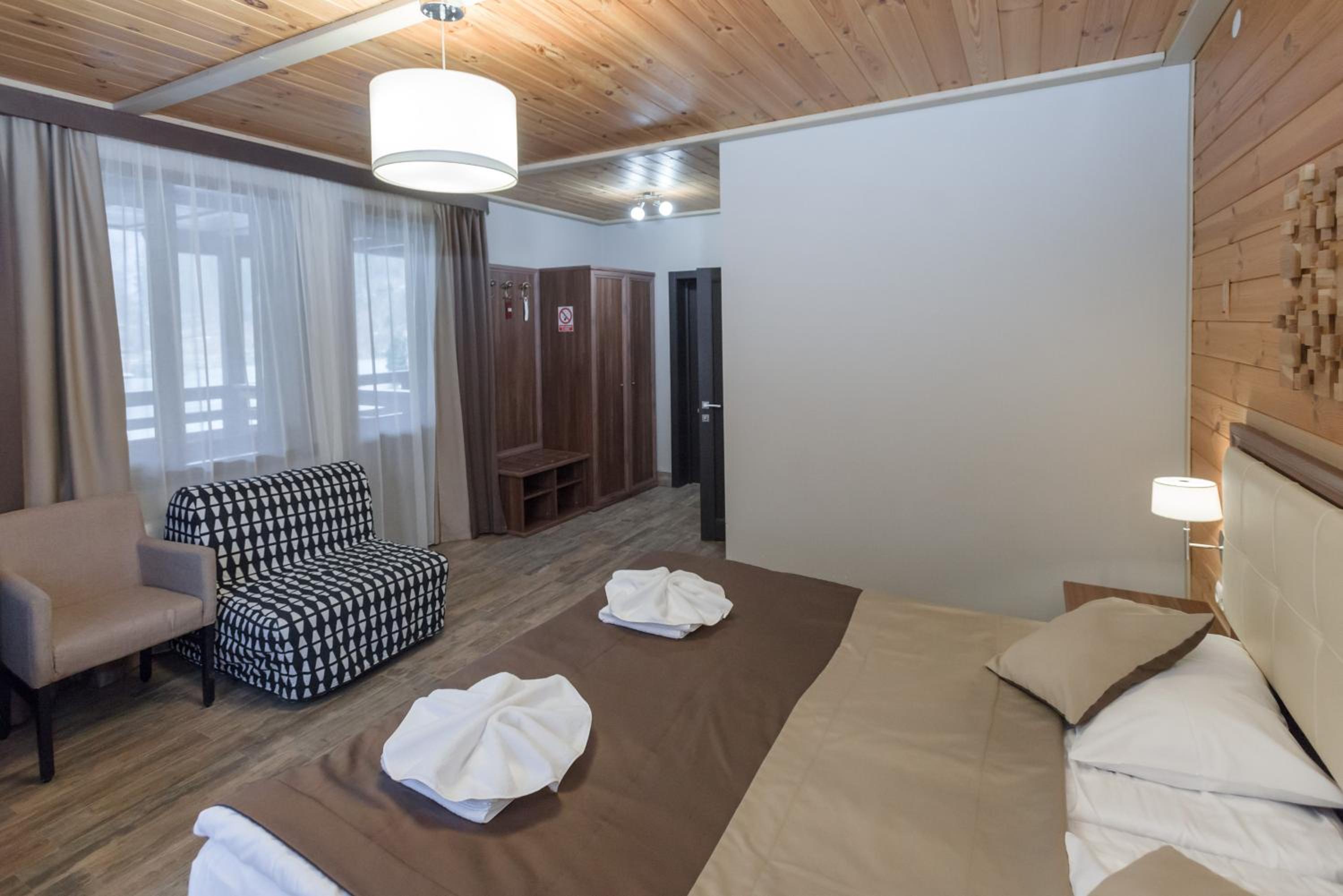 Double or Twin Room with Terrace photo 2