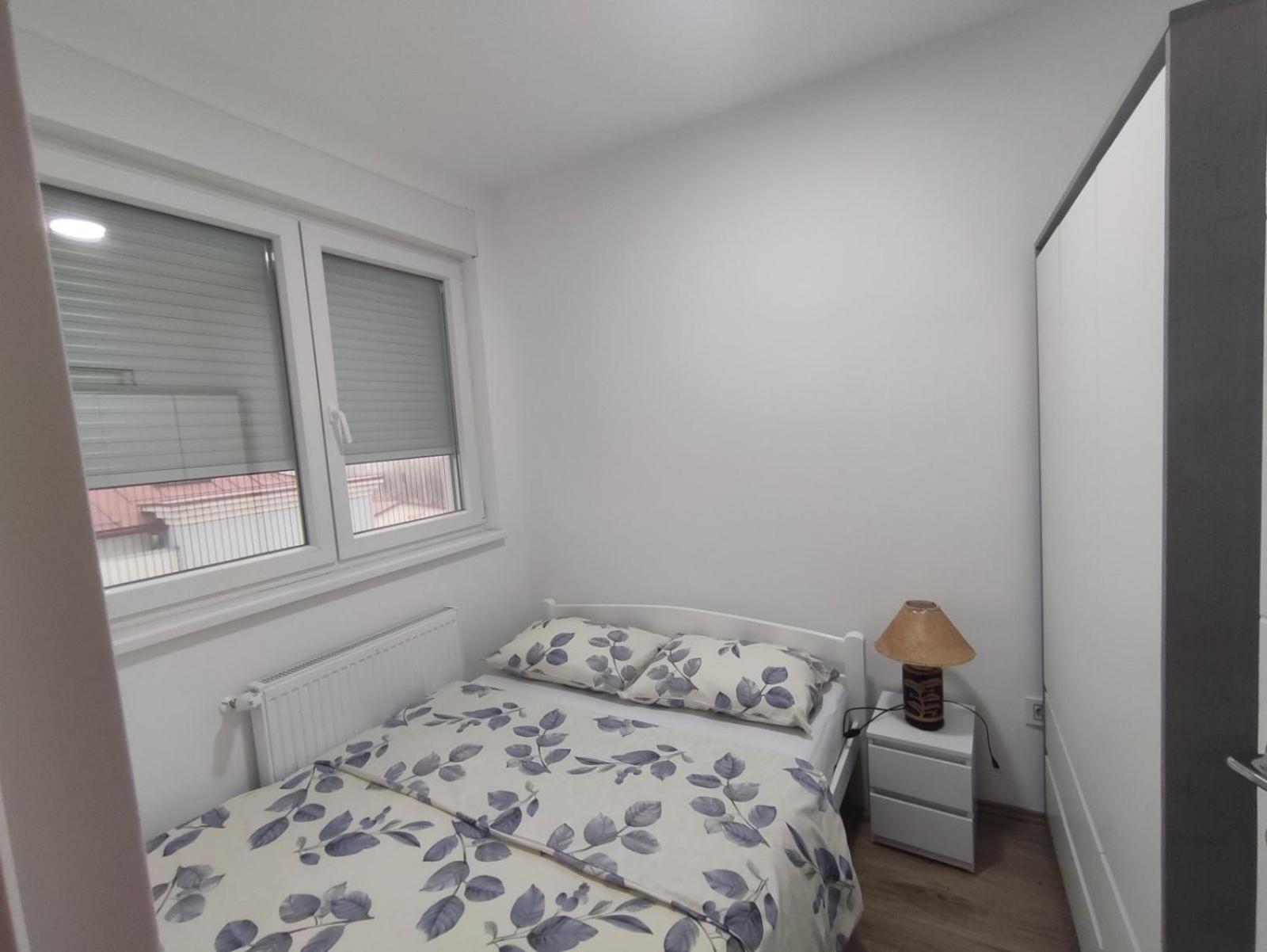 One-Bedroom Apartment with Balcony photo 2