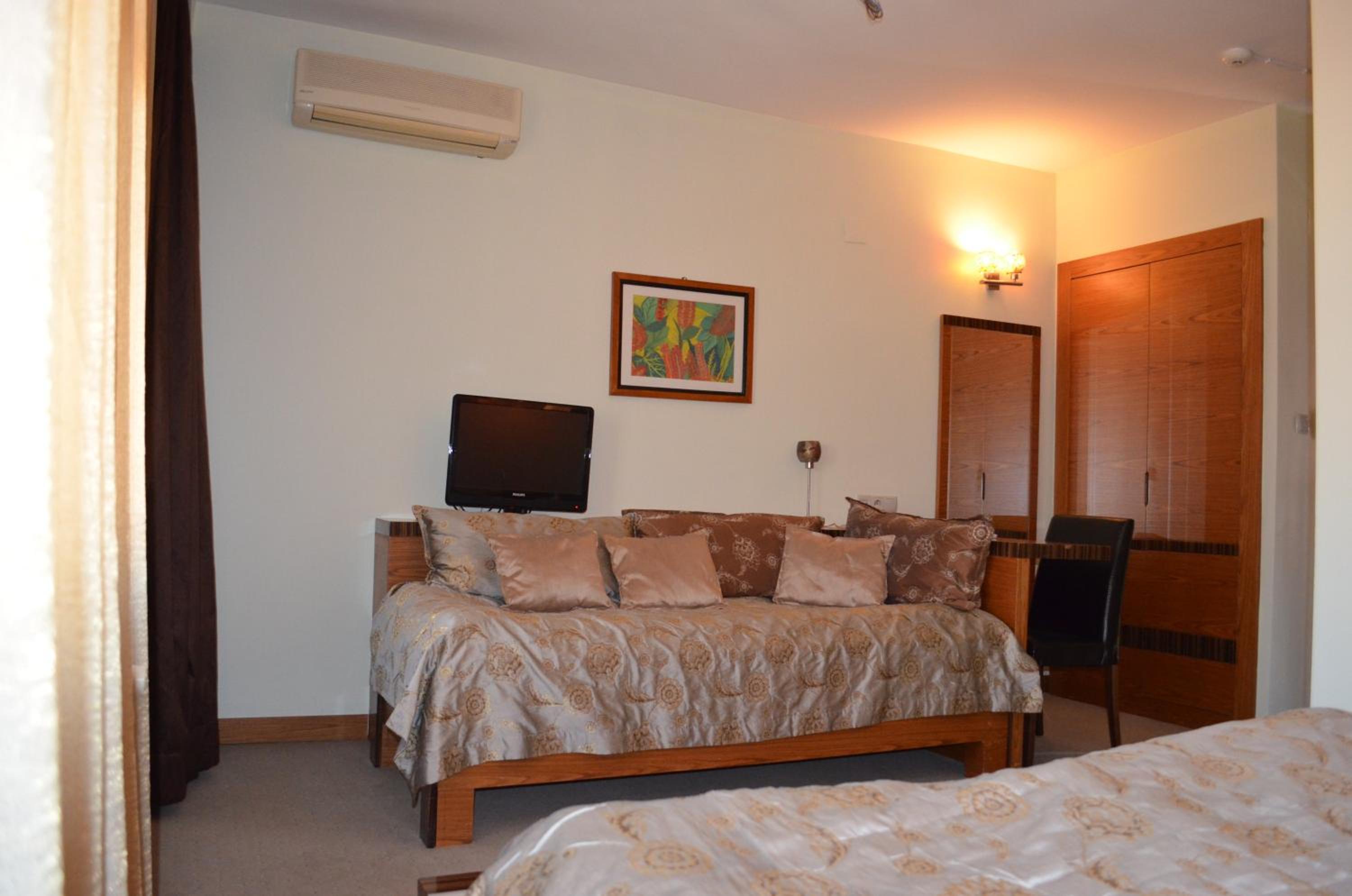 Luxury Triple Room photo 1