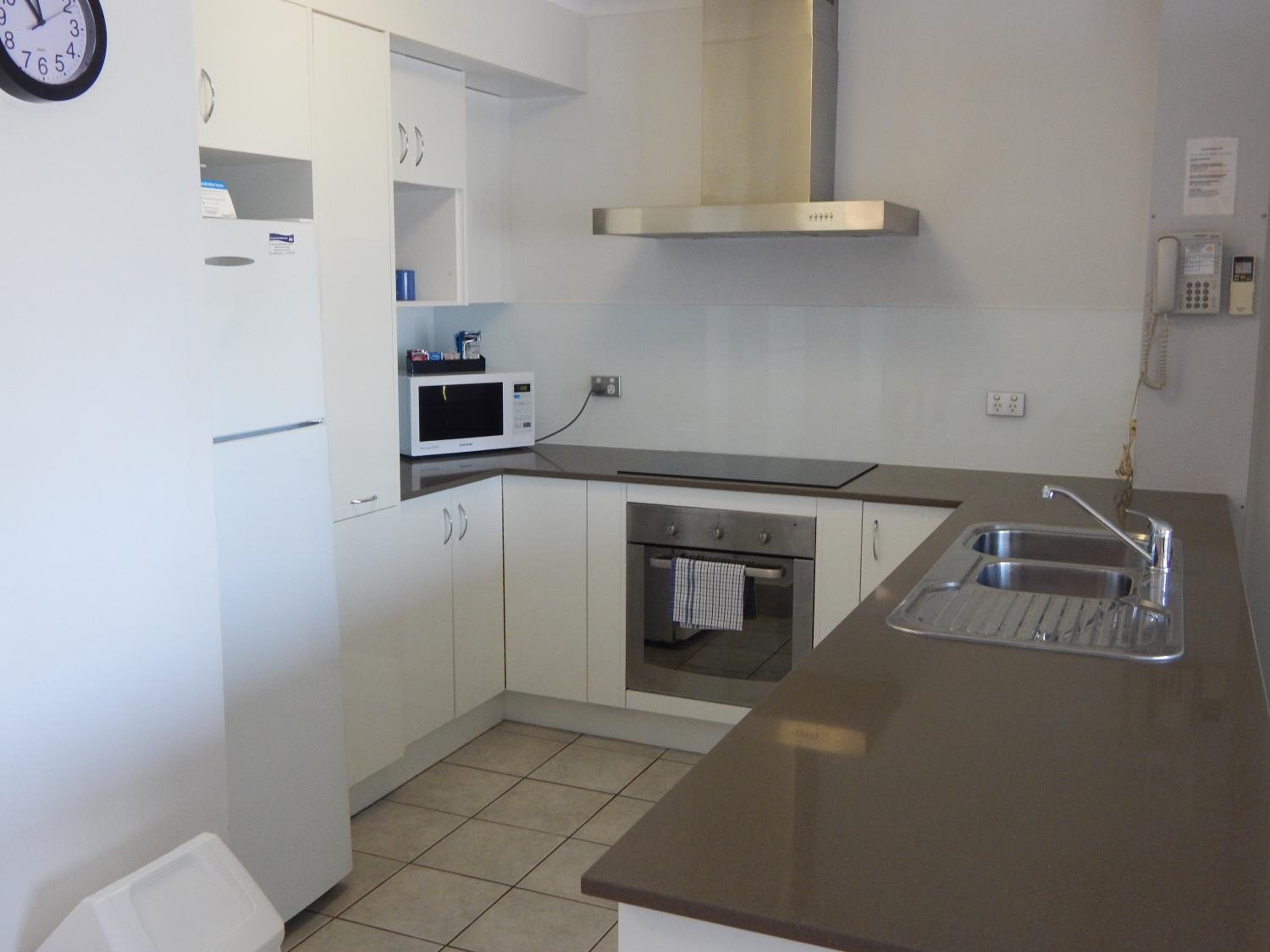 Two-Bedroom Apartment with Ensuite photo 2