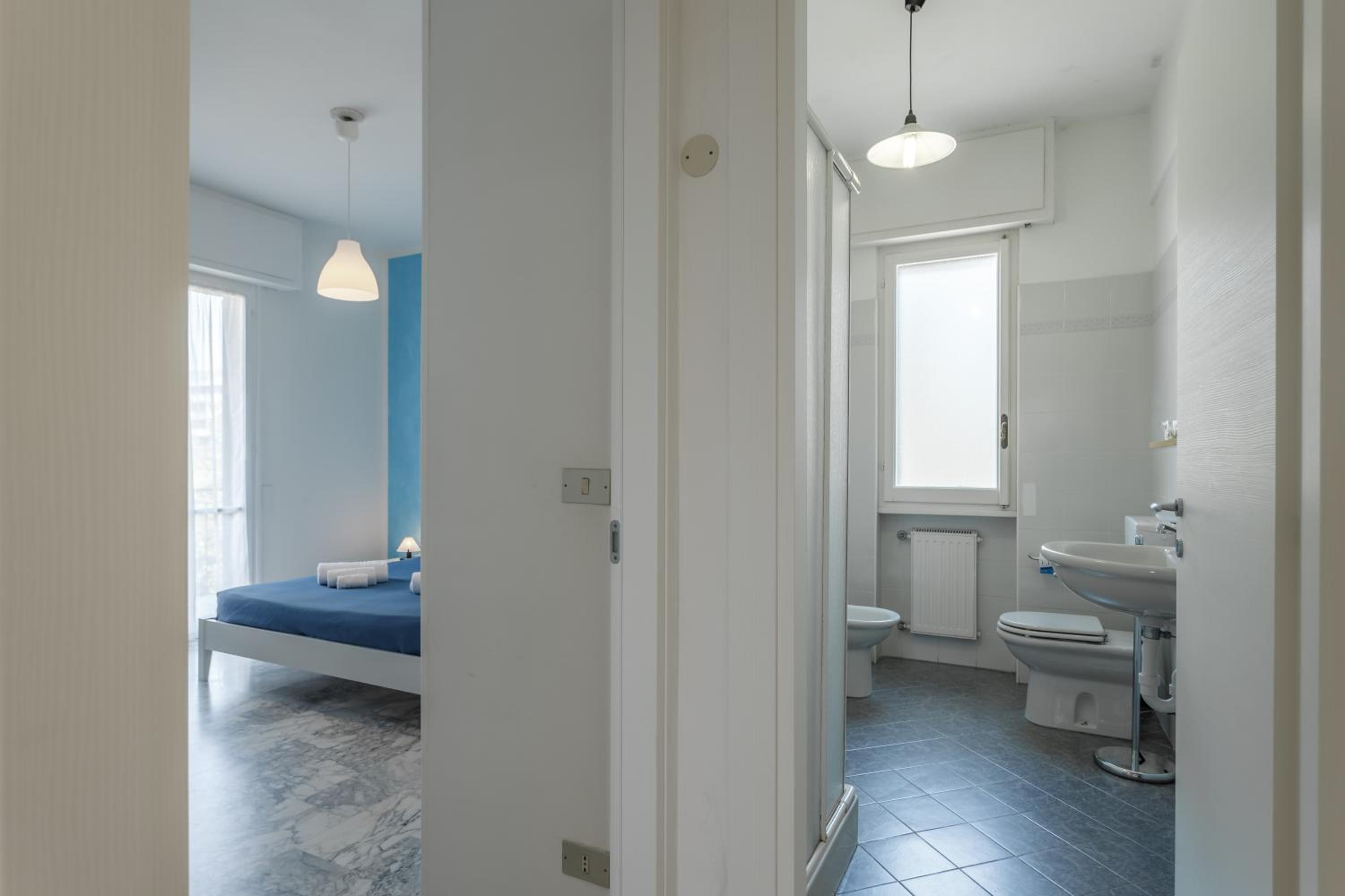 Two-Bedroom Apartment with Balcony photo 2