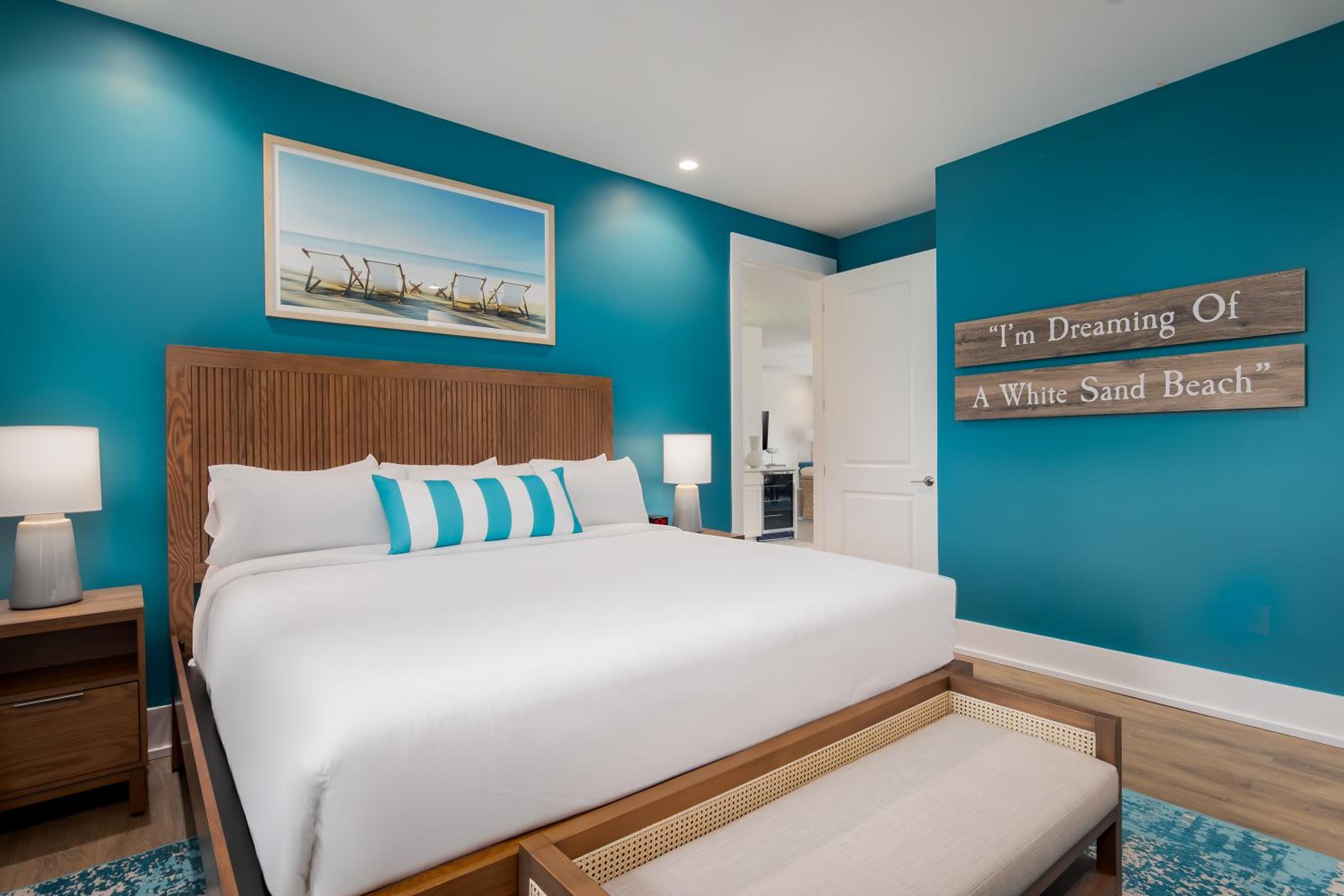 Coral Reefer Suite