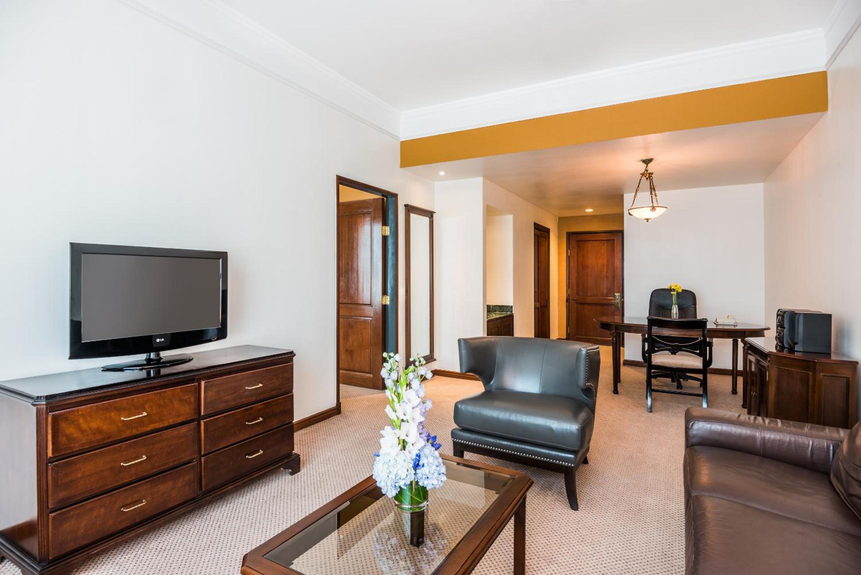 Junior Suite - Photo 6