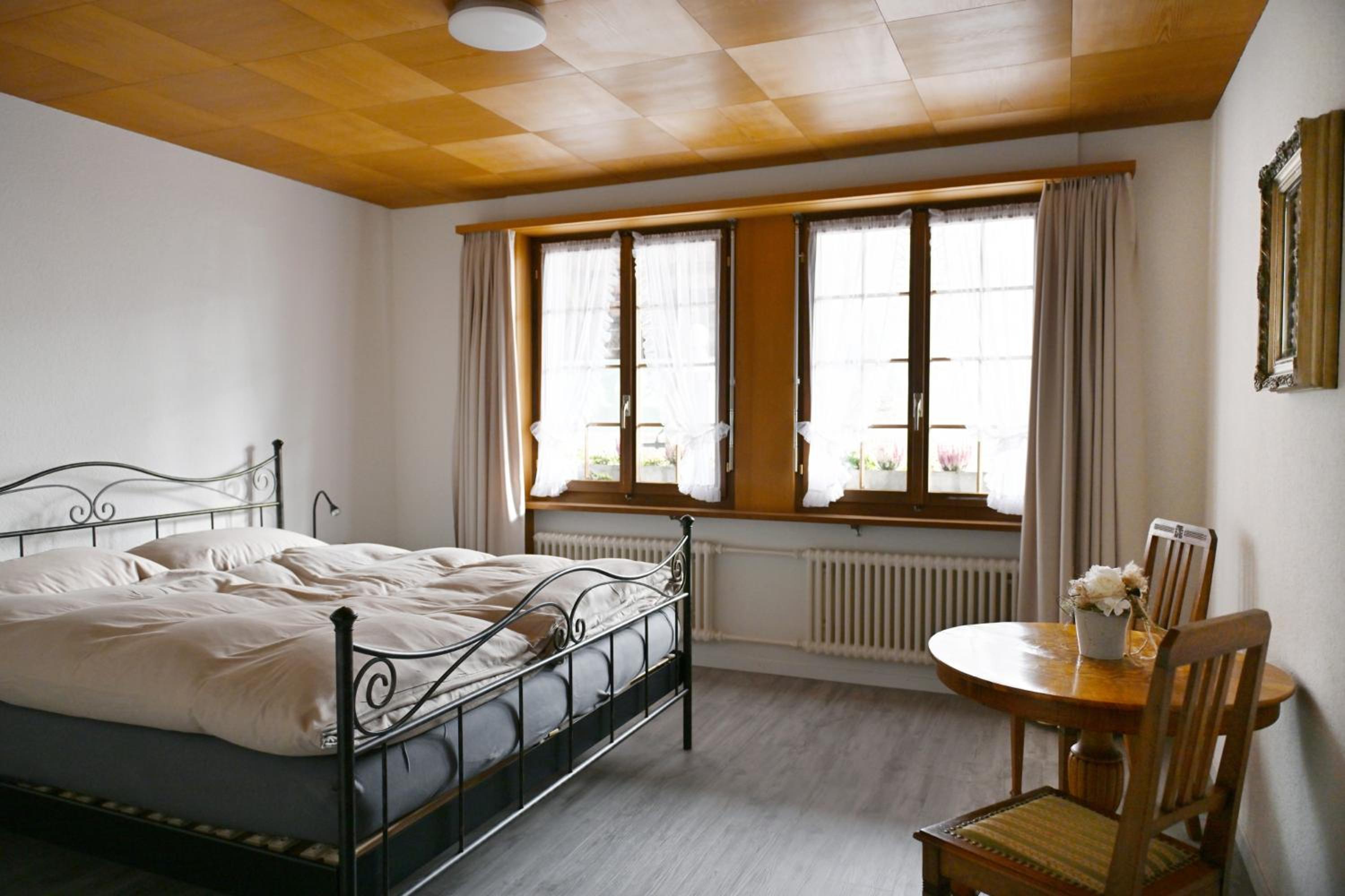 Three-Bedroom Apartment with Balcony photo 3