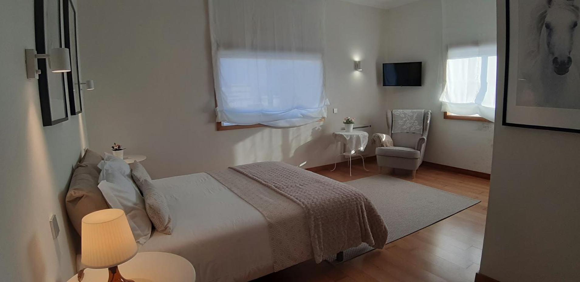 Double Room with Private Bathroom photo 3