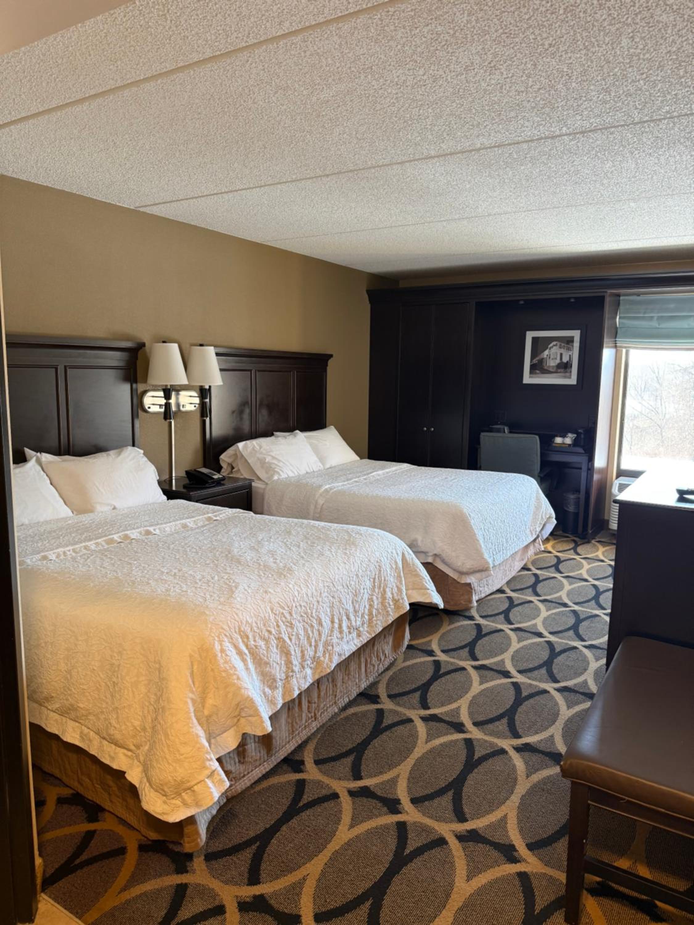 Room with Two Queen Beds - Non-Smoking - Photo 2