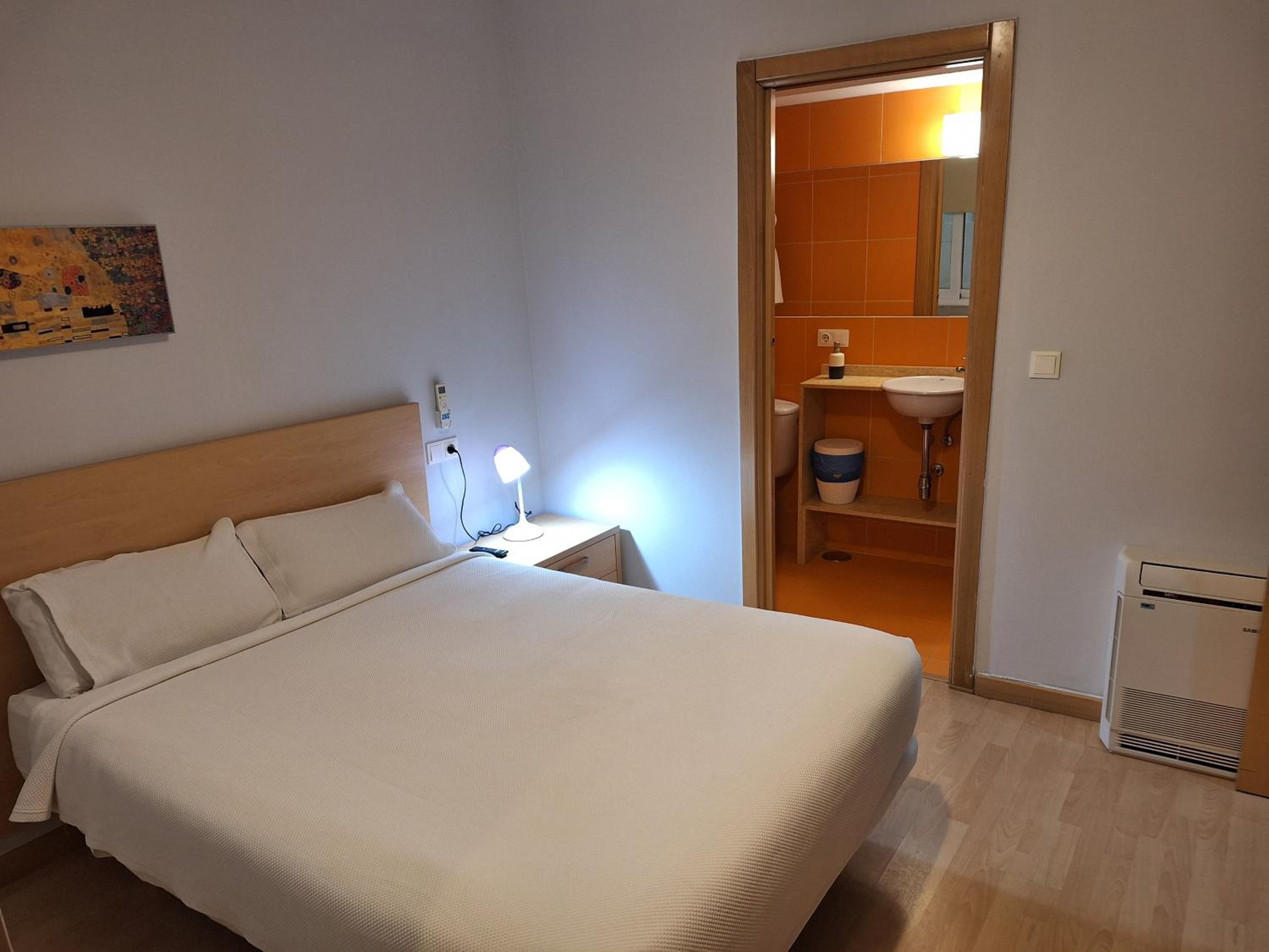 Basic Triple Room
