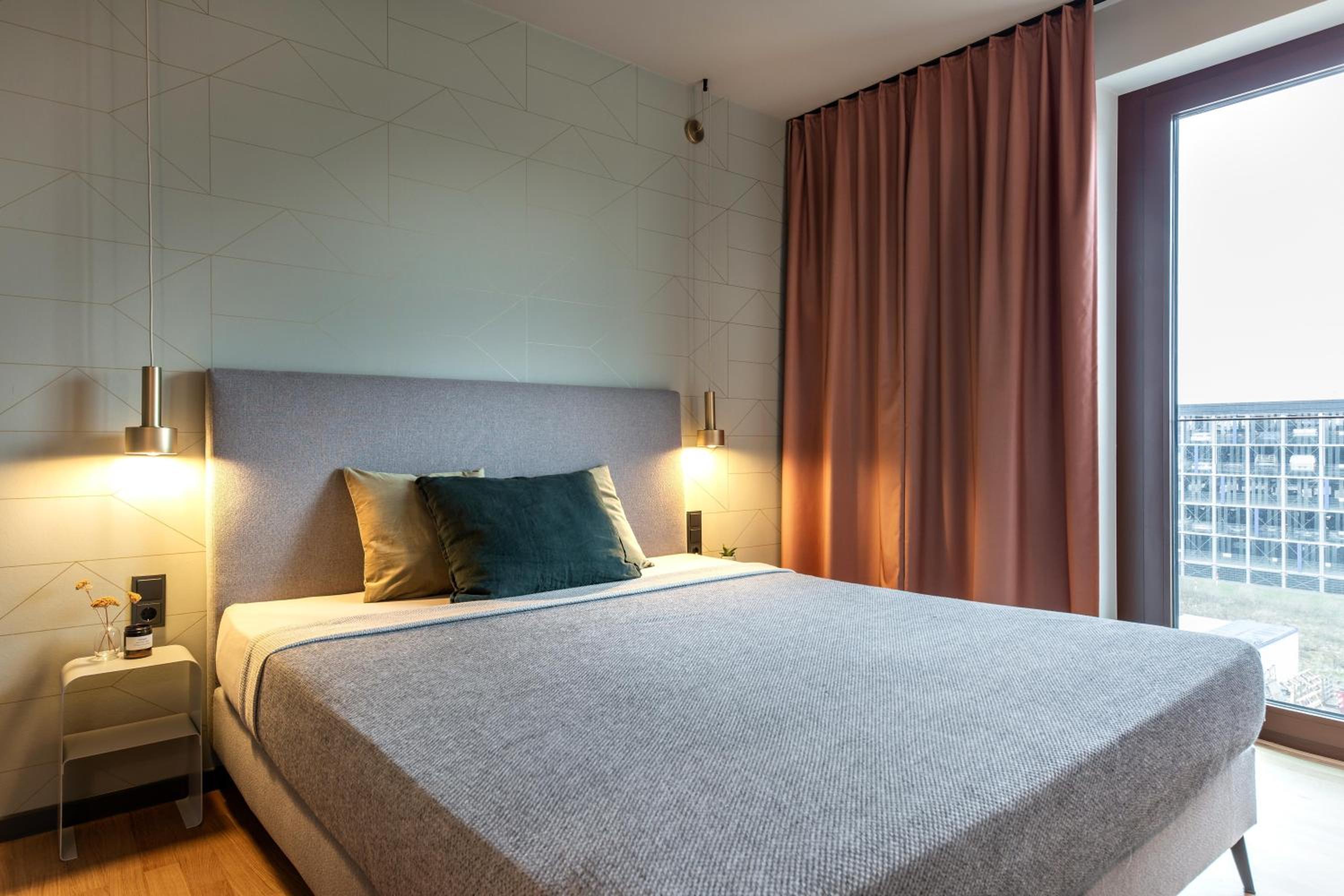 Luxury Apartment with King Bed and Kitchen