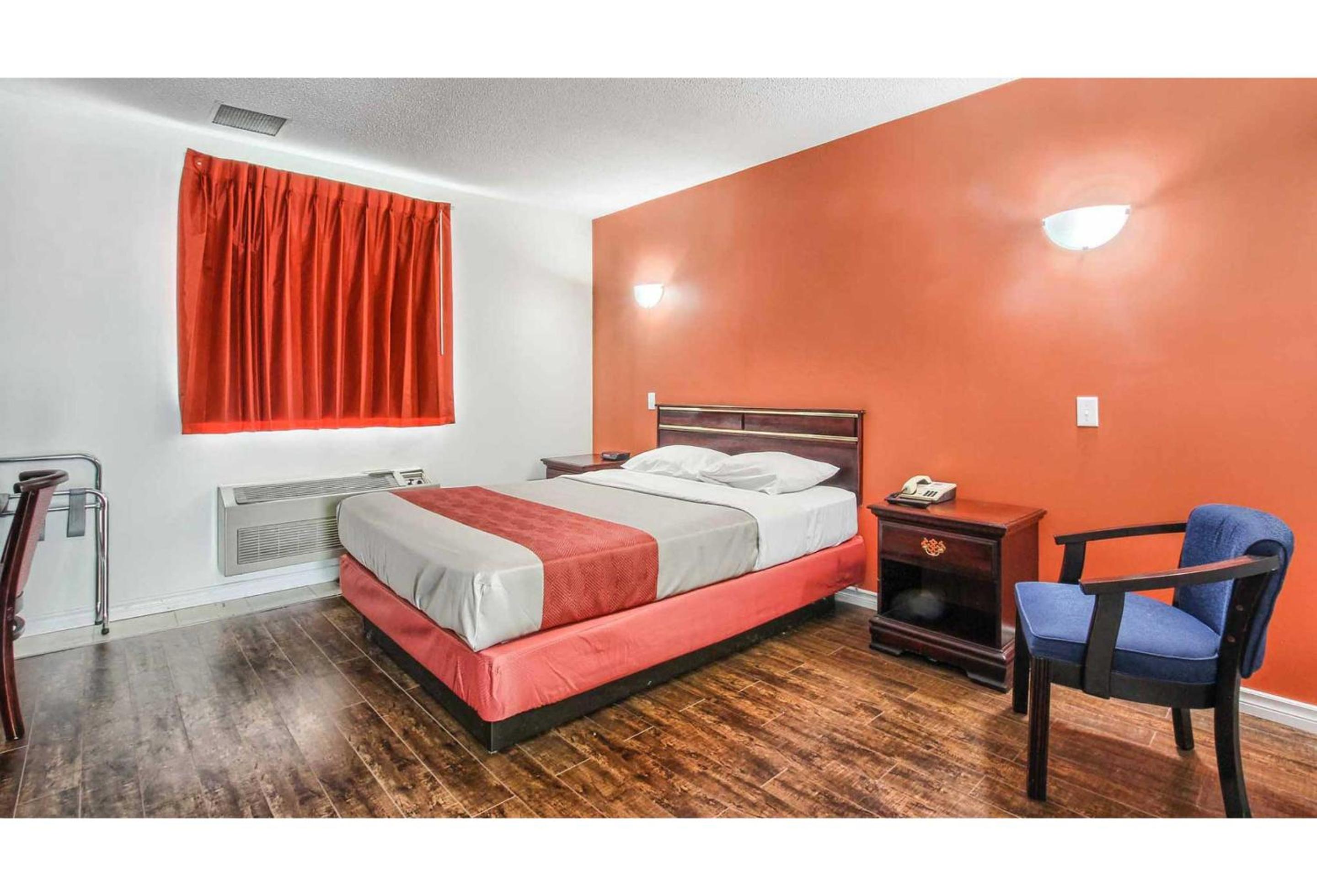 Queen Room