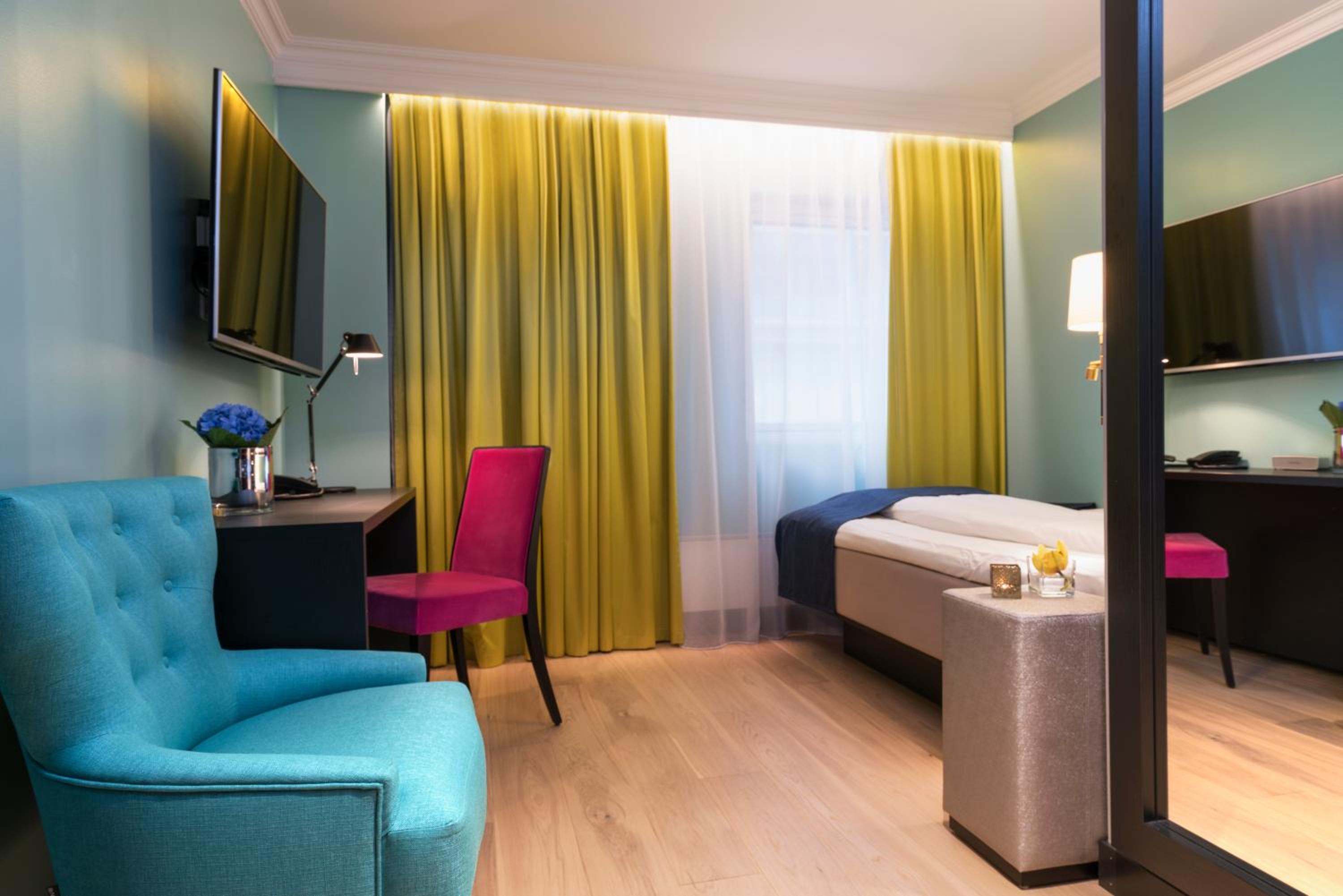 Standard Single Room thumbnail 5