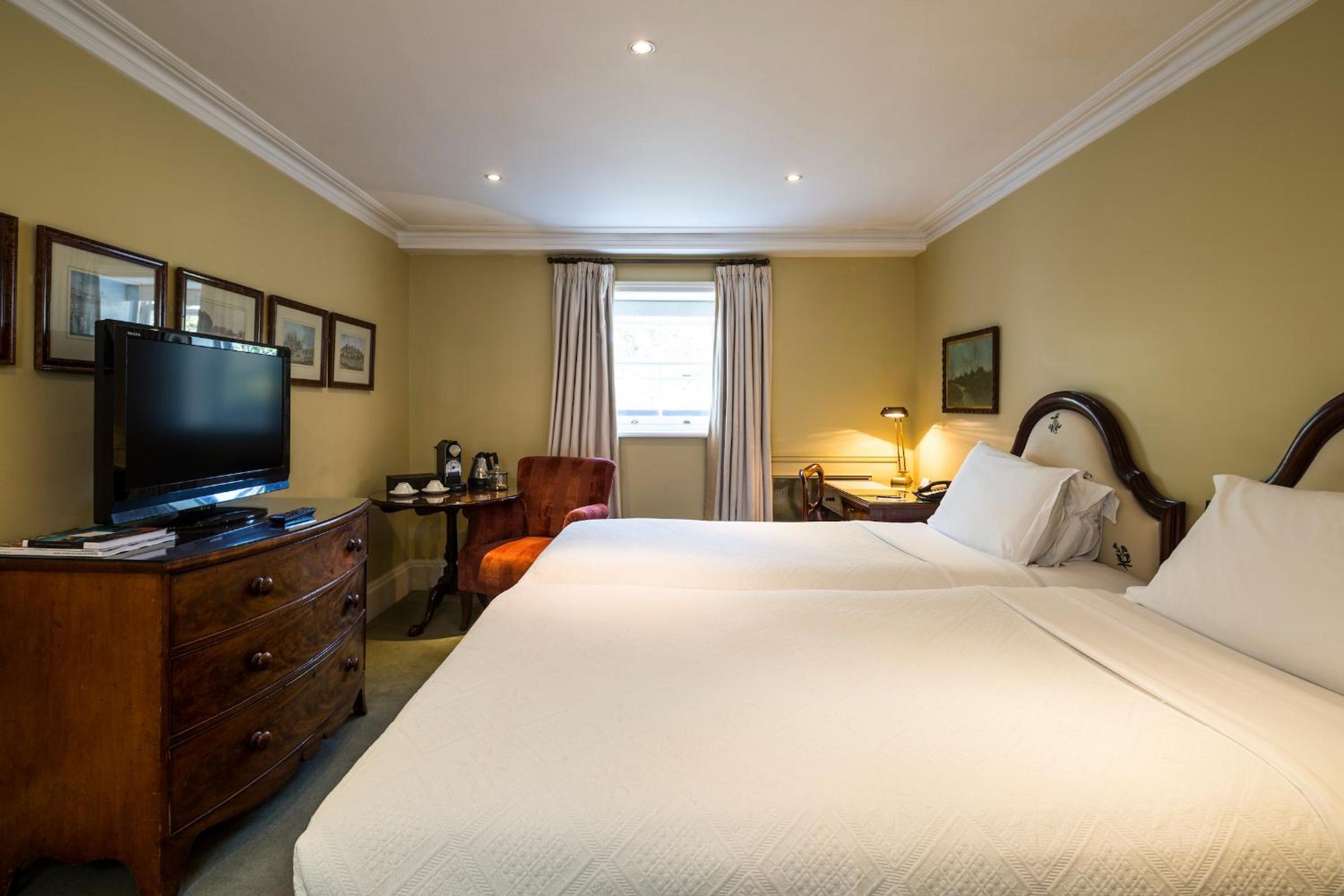 Executive Twin Room photo 3