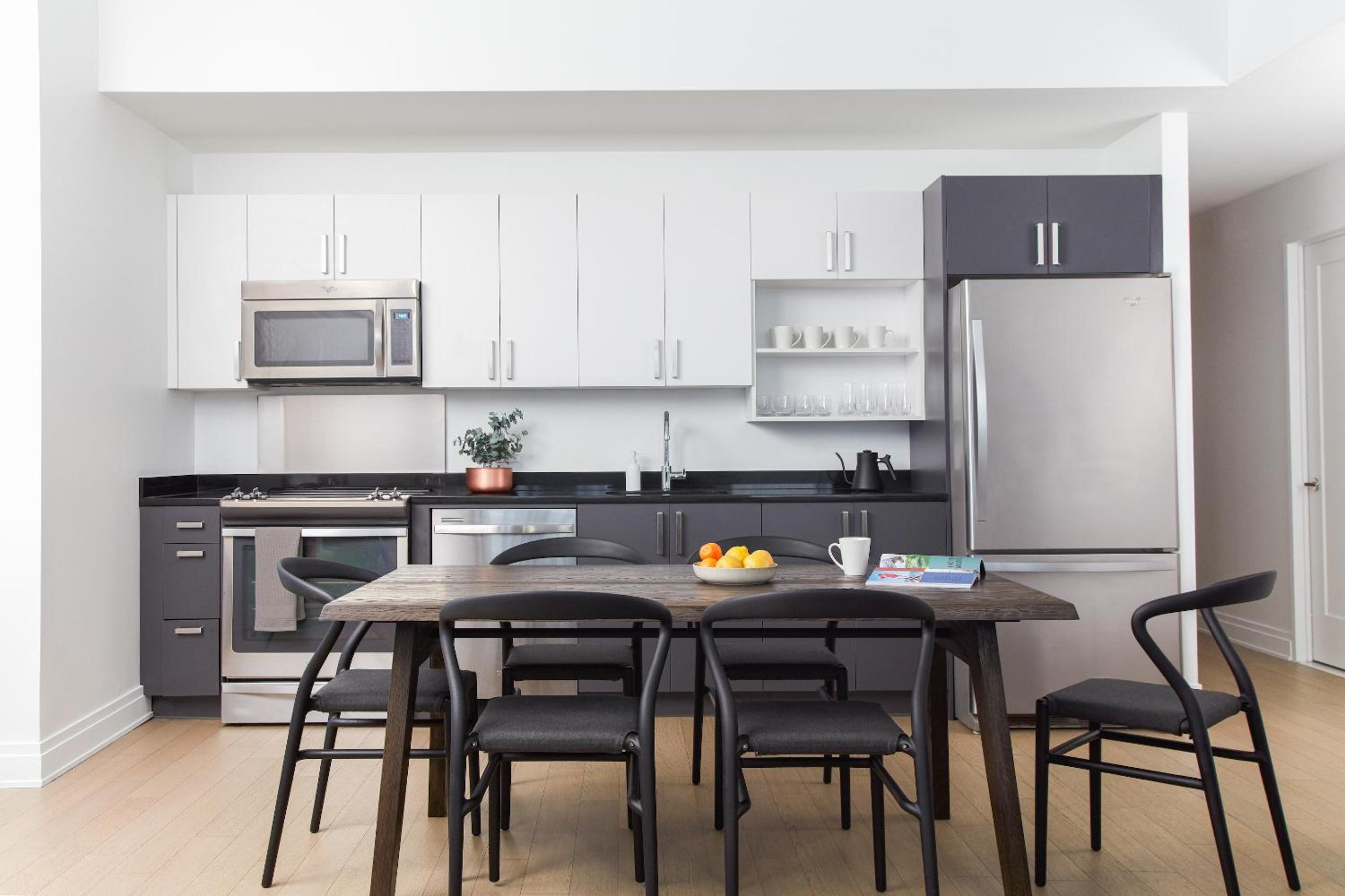 Accessible Two Bedroom, King and Queen (24/7 Front Desk)