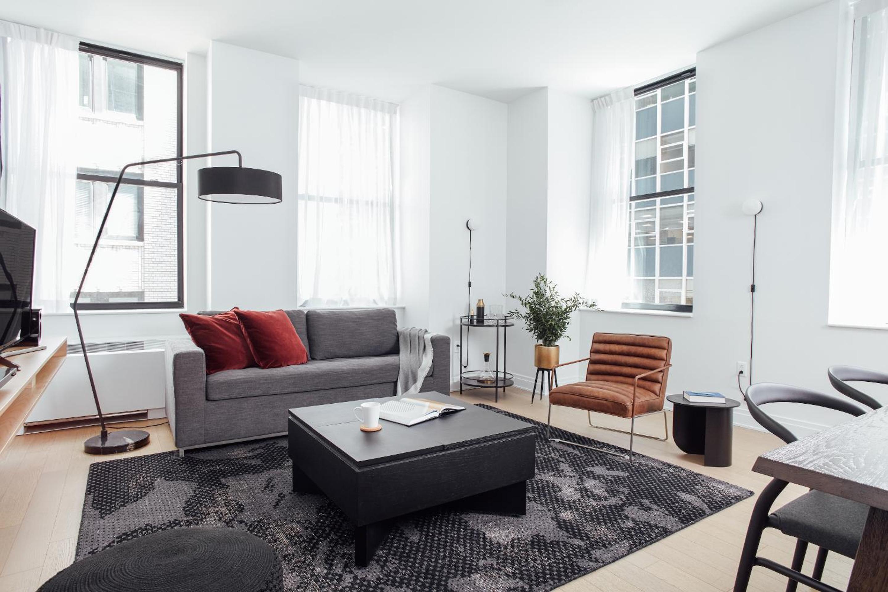 Accessible Two Bedroom, King and Queen (24/7 Front Desk) thumbnail 6