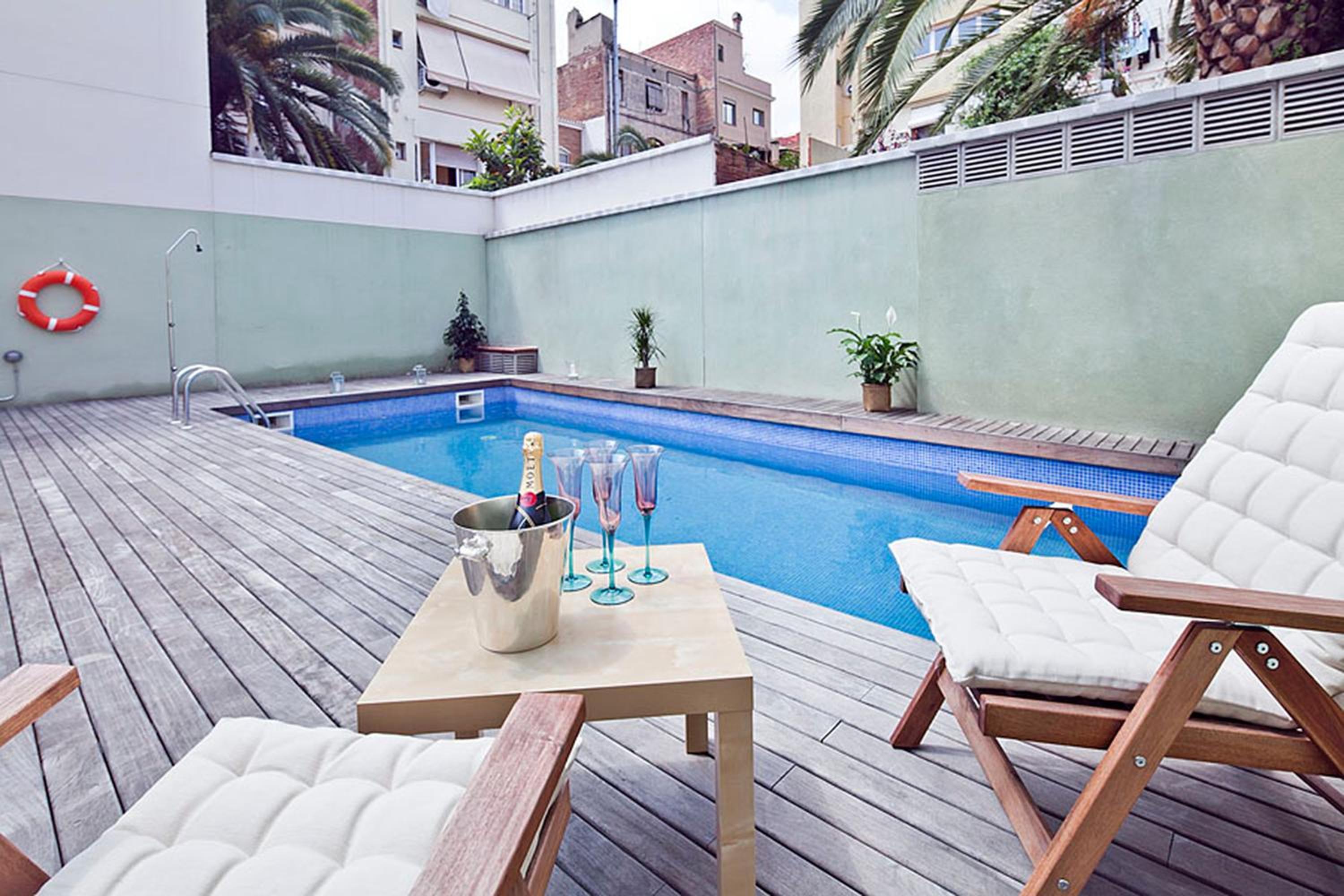 Apartment with Terrace photo 2