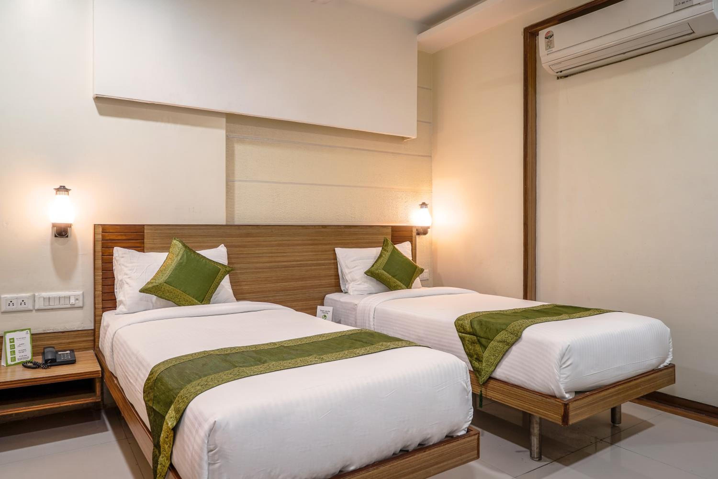 [Sanitized] Standard Double Or Twin Room photo 3