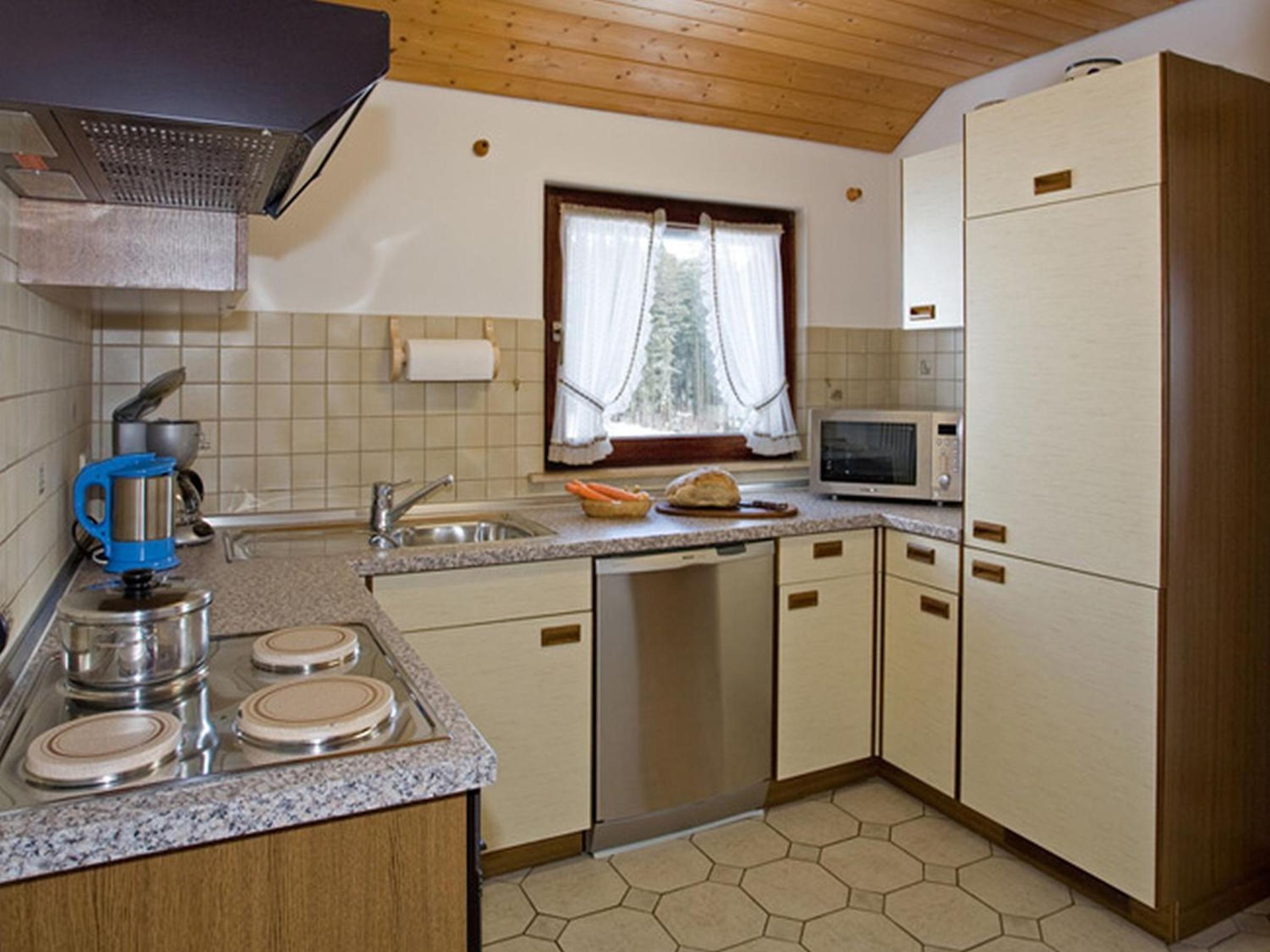 Two-Bedroom Deluxe Apartment with Garden View photo 2