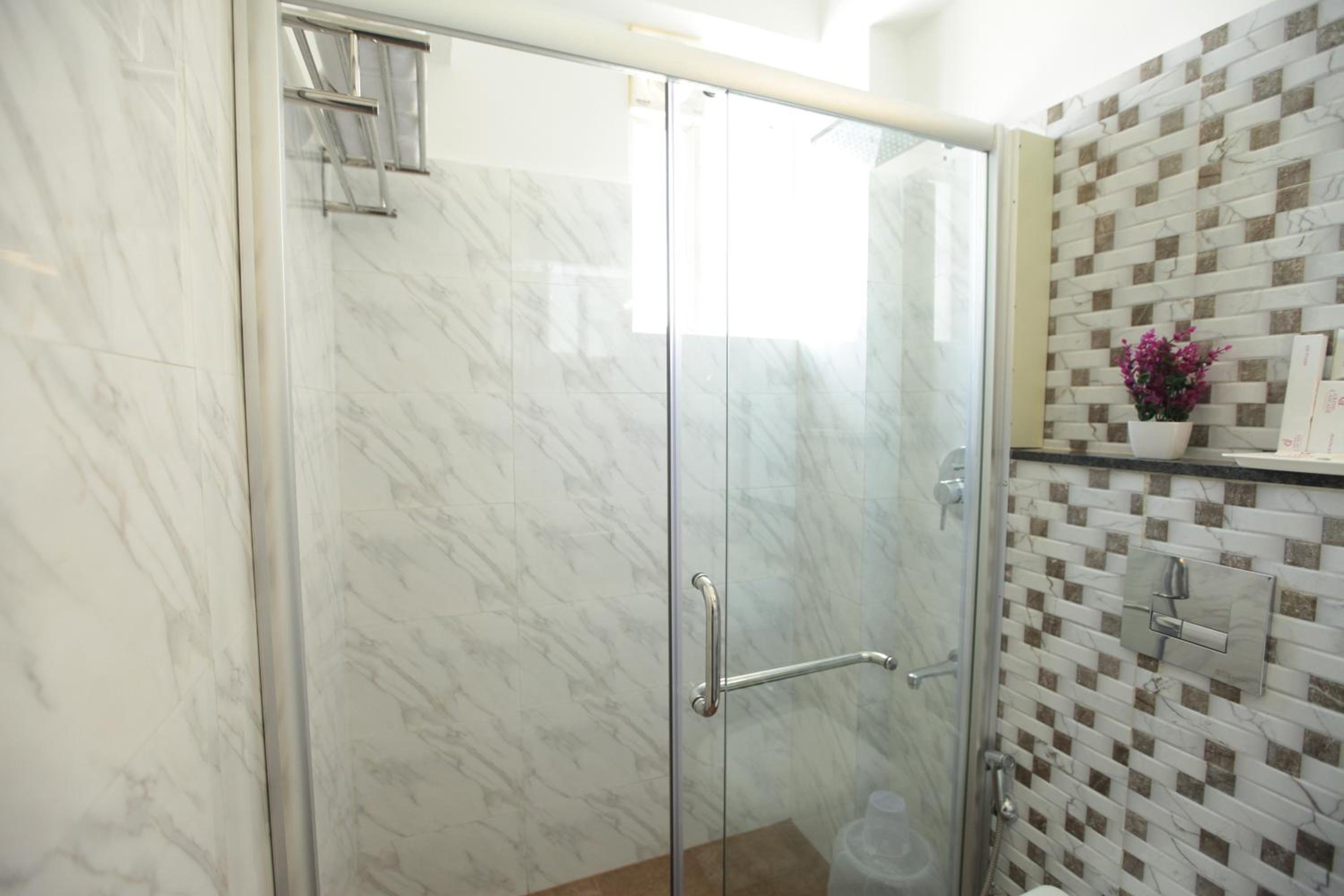 Suite - Photo 3