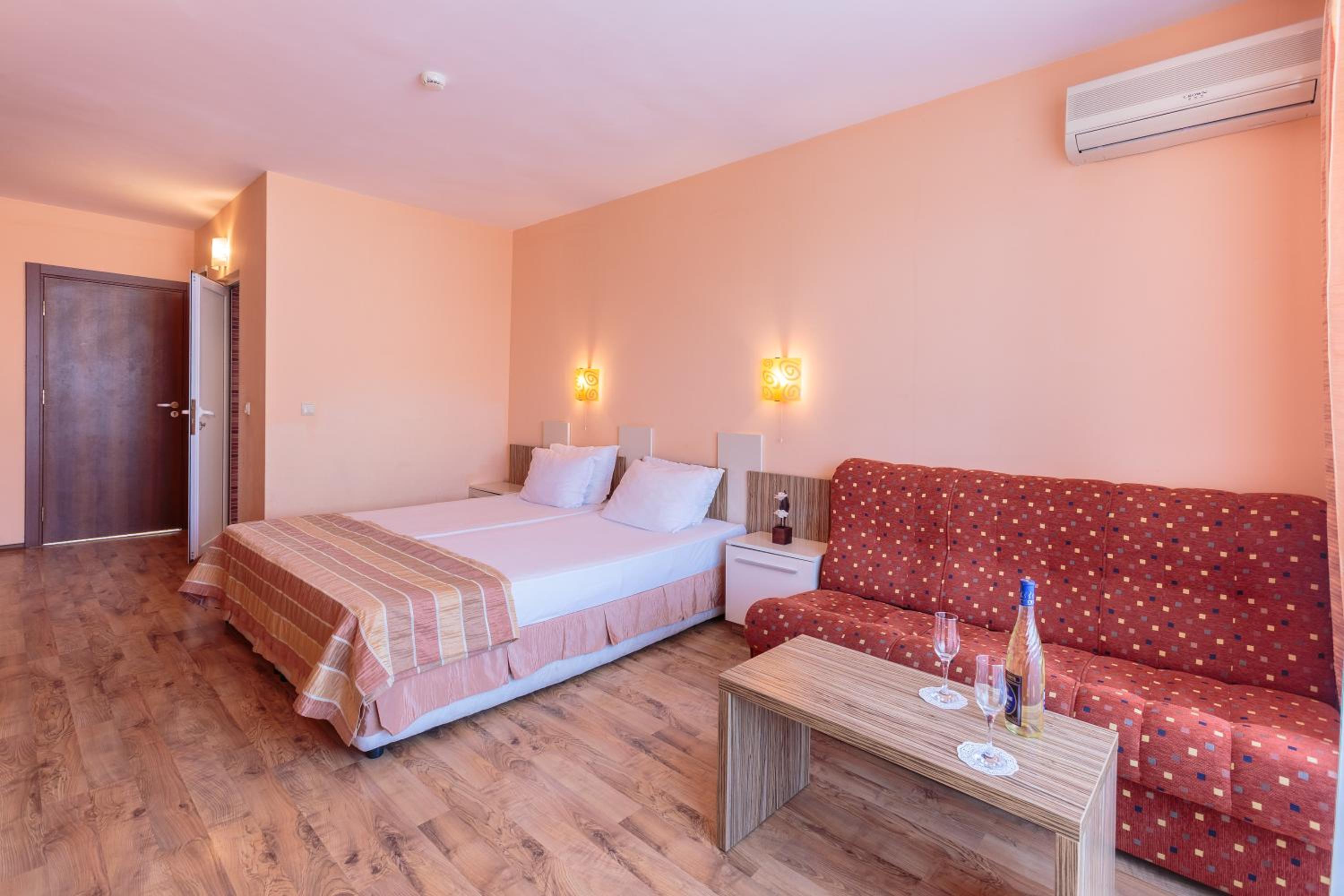 Double Or Twin Room With Partial Sea View