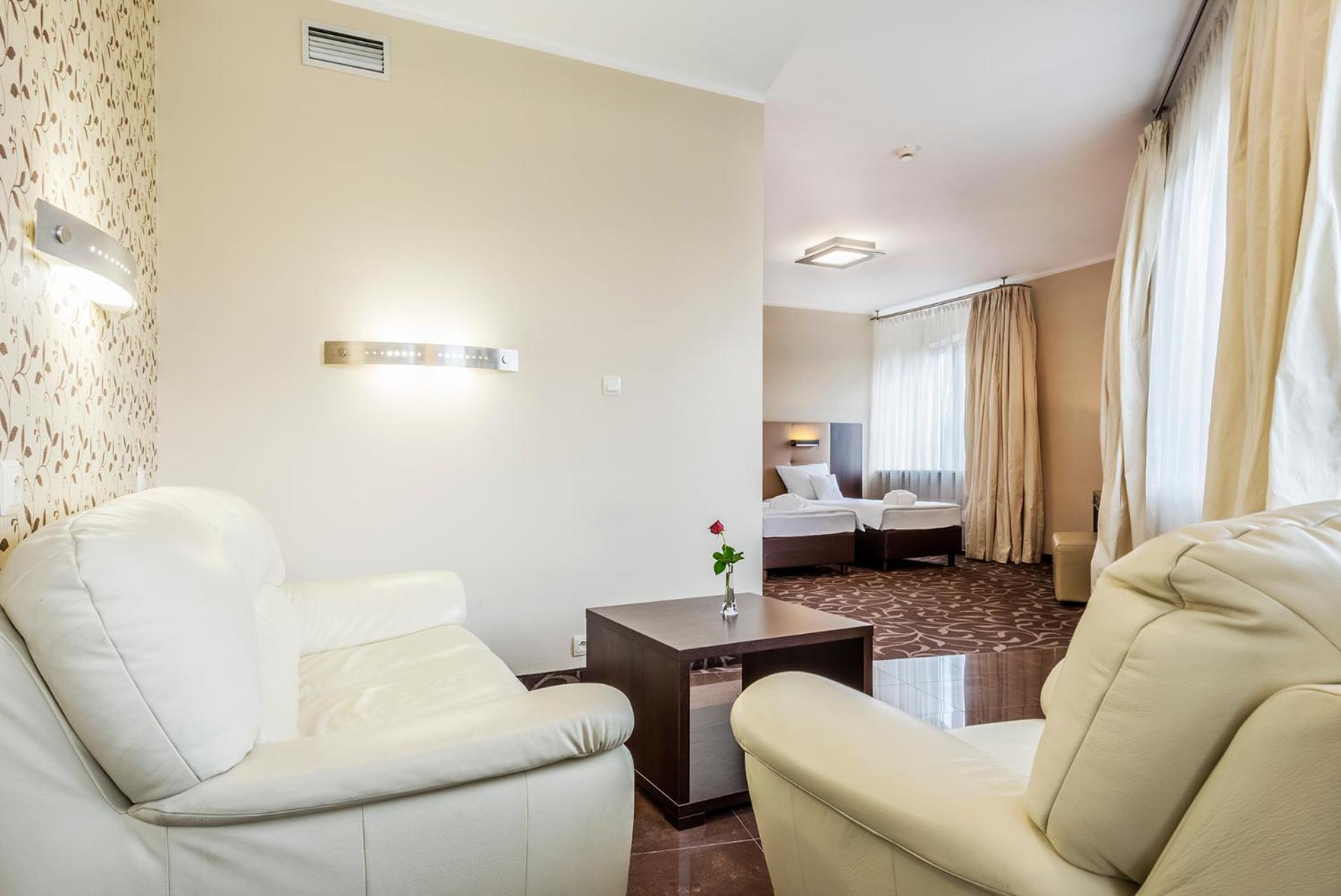 Executive Twin Room - Photo 3