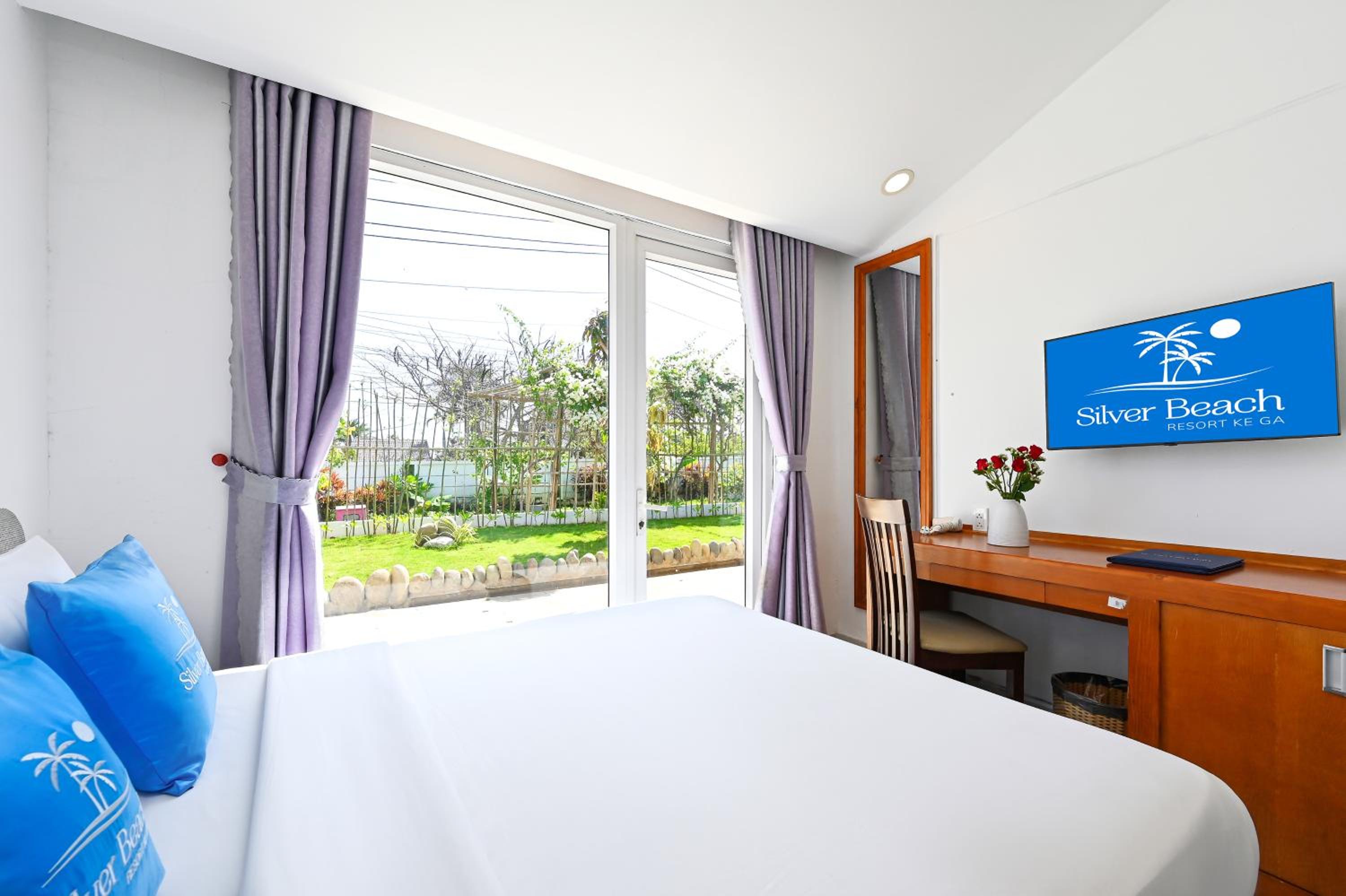 Triple Room with Garden View photo 2