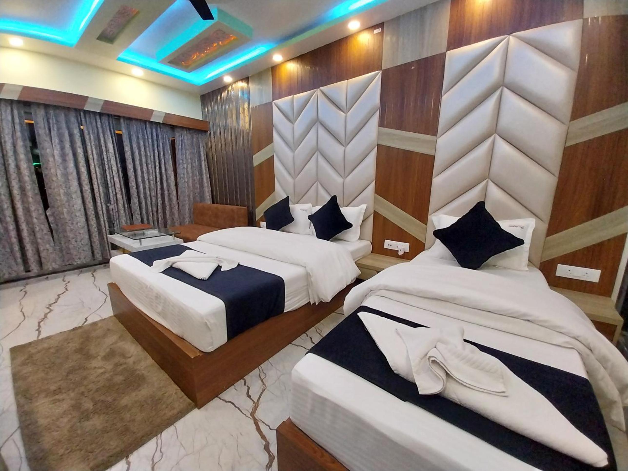 Luxury Triple Room photo 3