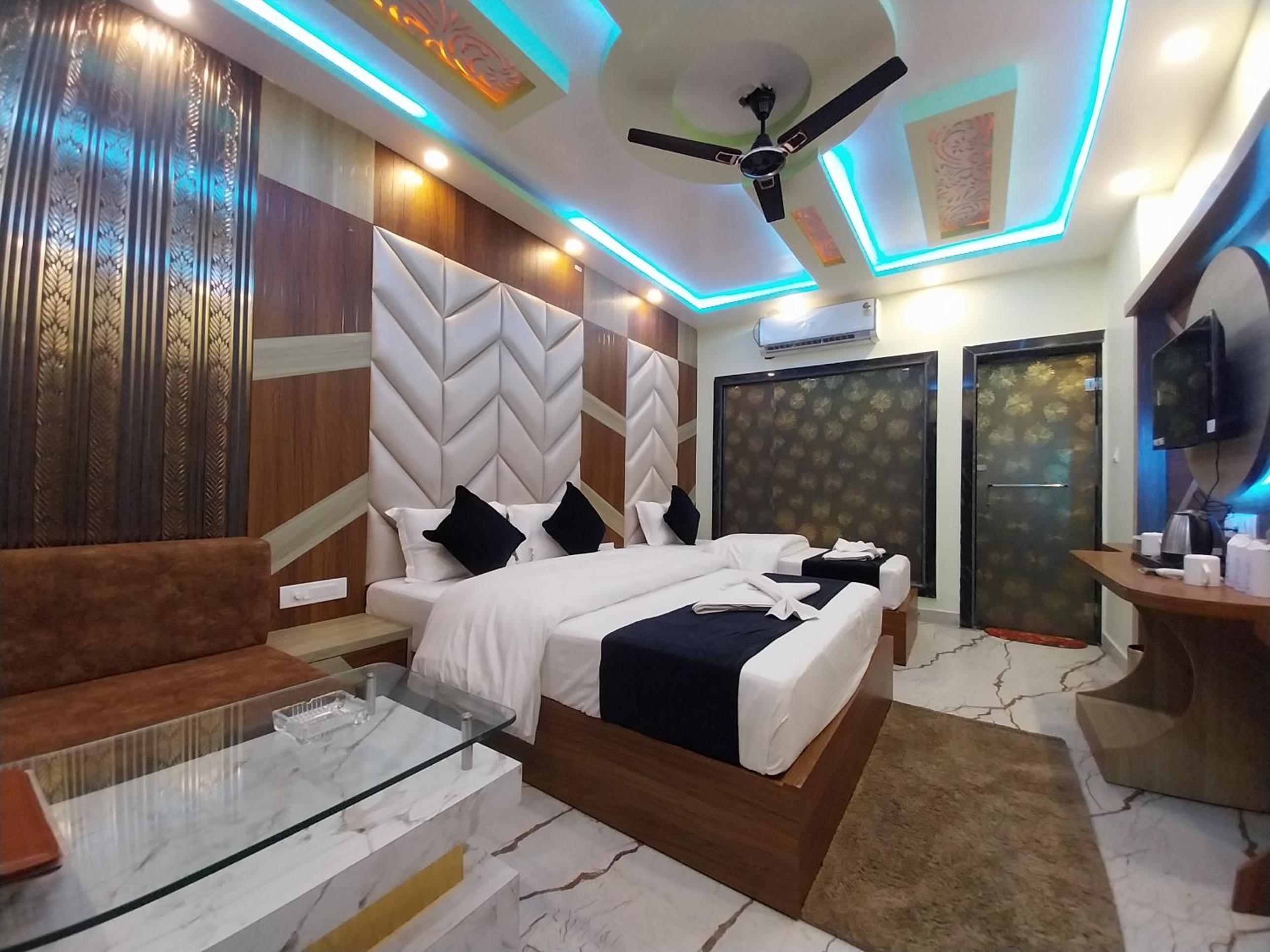 Luxury Triple Room photo 2